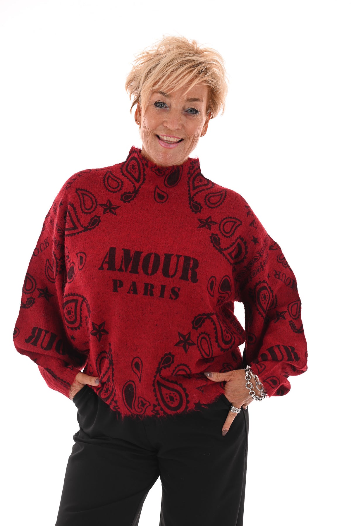 Fijn gebreide trui amour rood