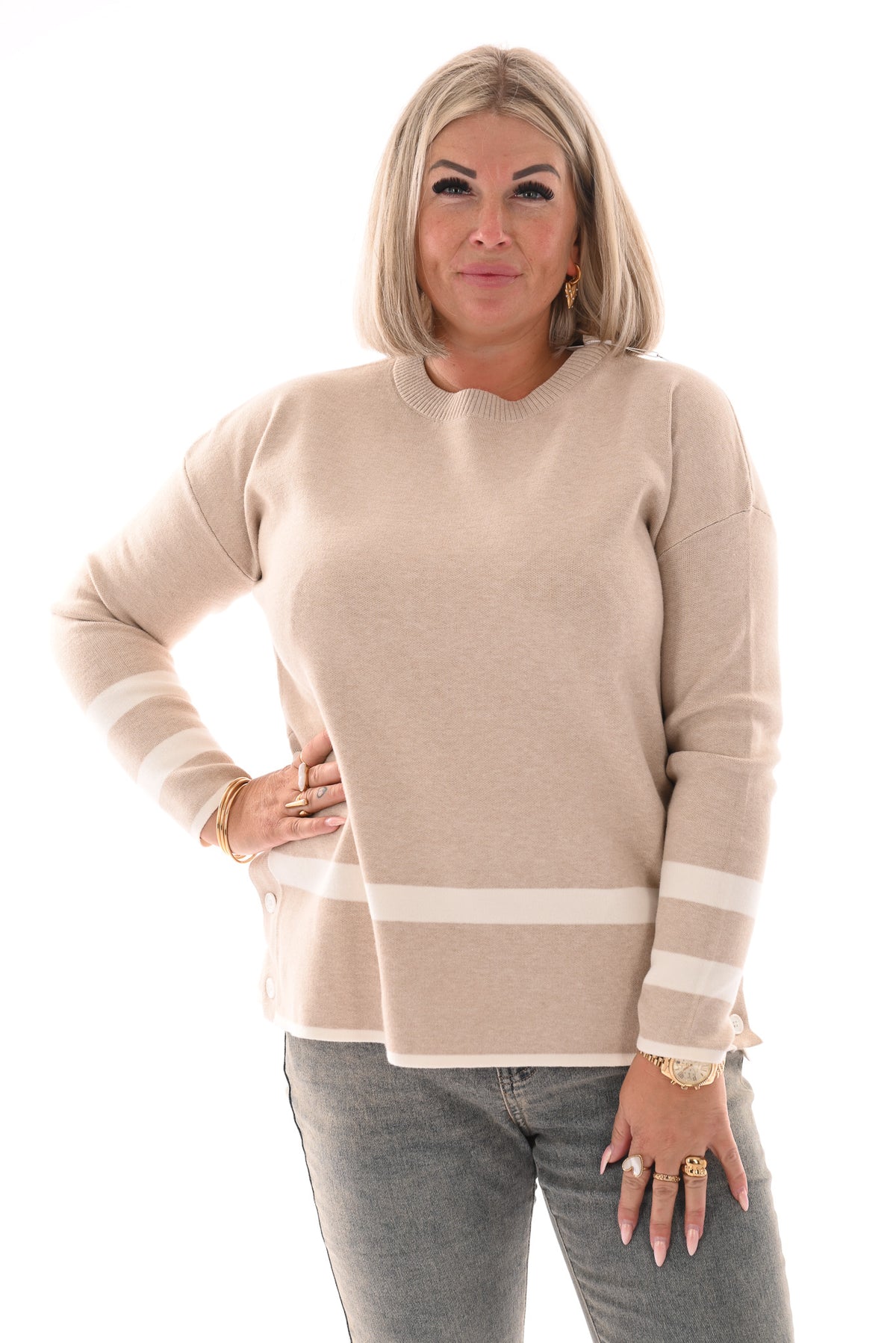 Trui met streep en knopen camel