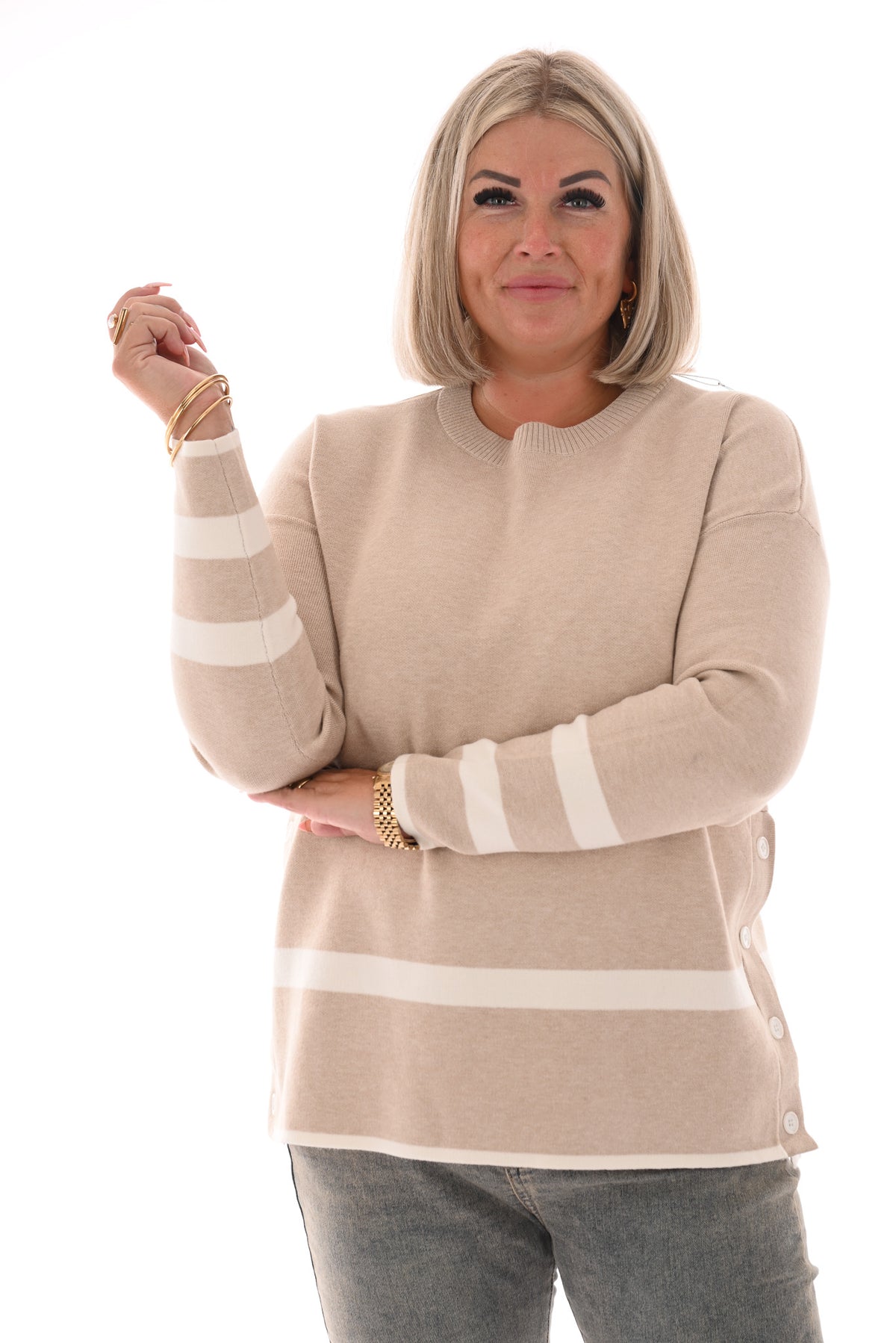 Trui met streep en knopen camel