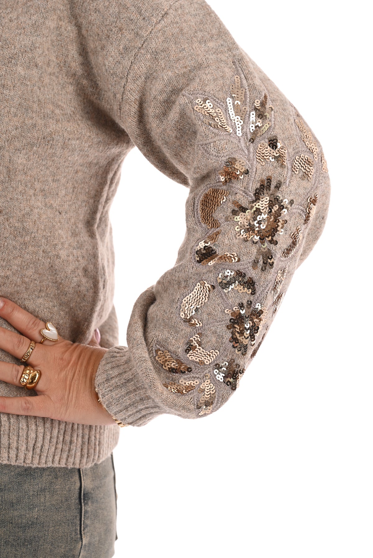 Fijn gebreide trui bloemen pailletten beige