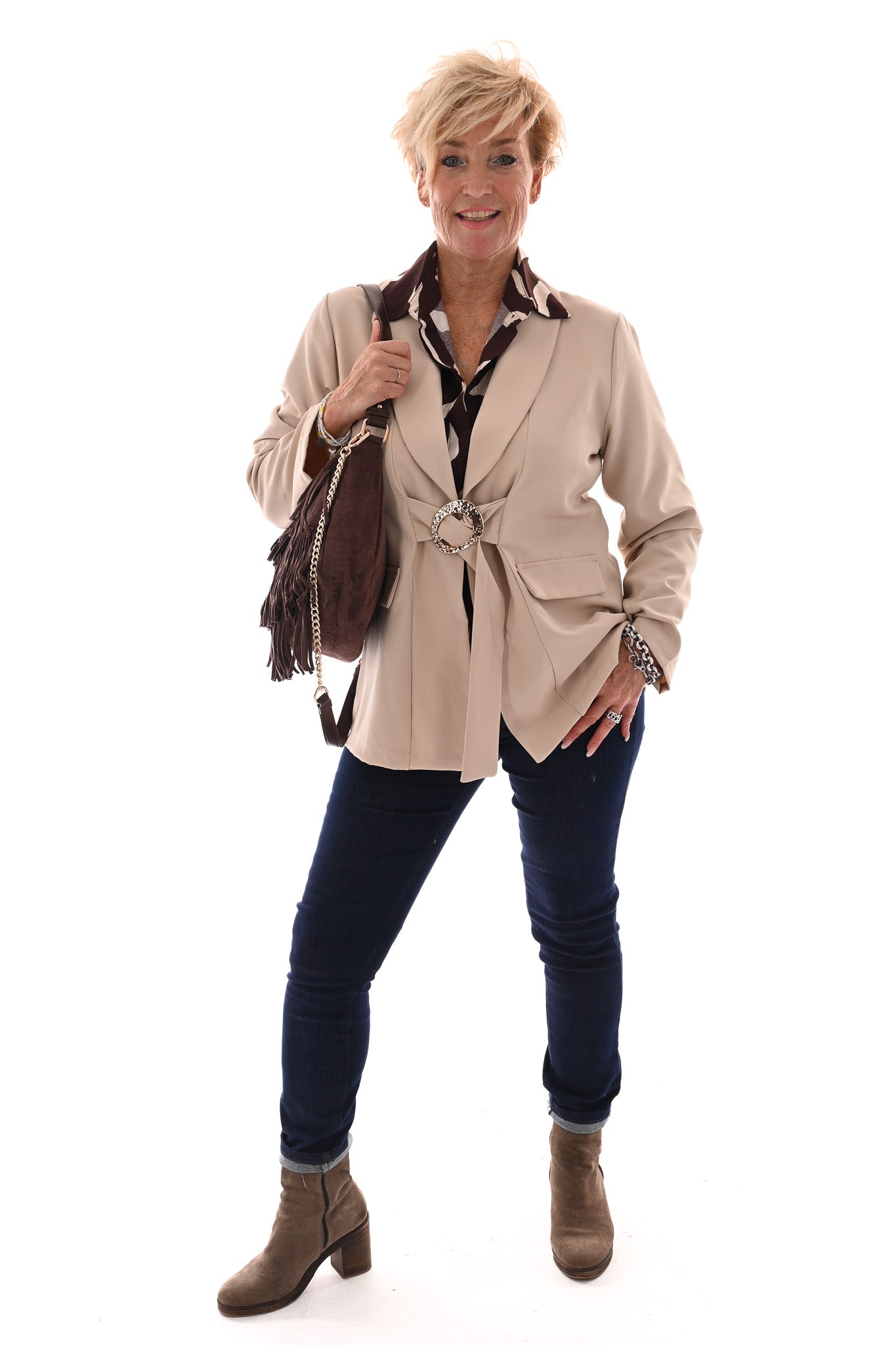 Blazer met ceintuur en gouden gesp beige