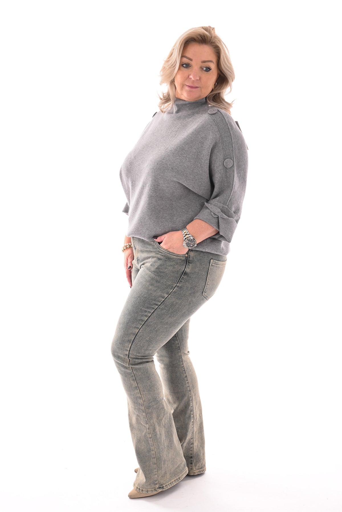 Top met glitterbies en grove knoop grijs