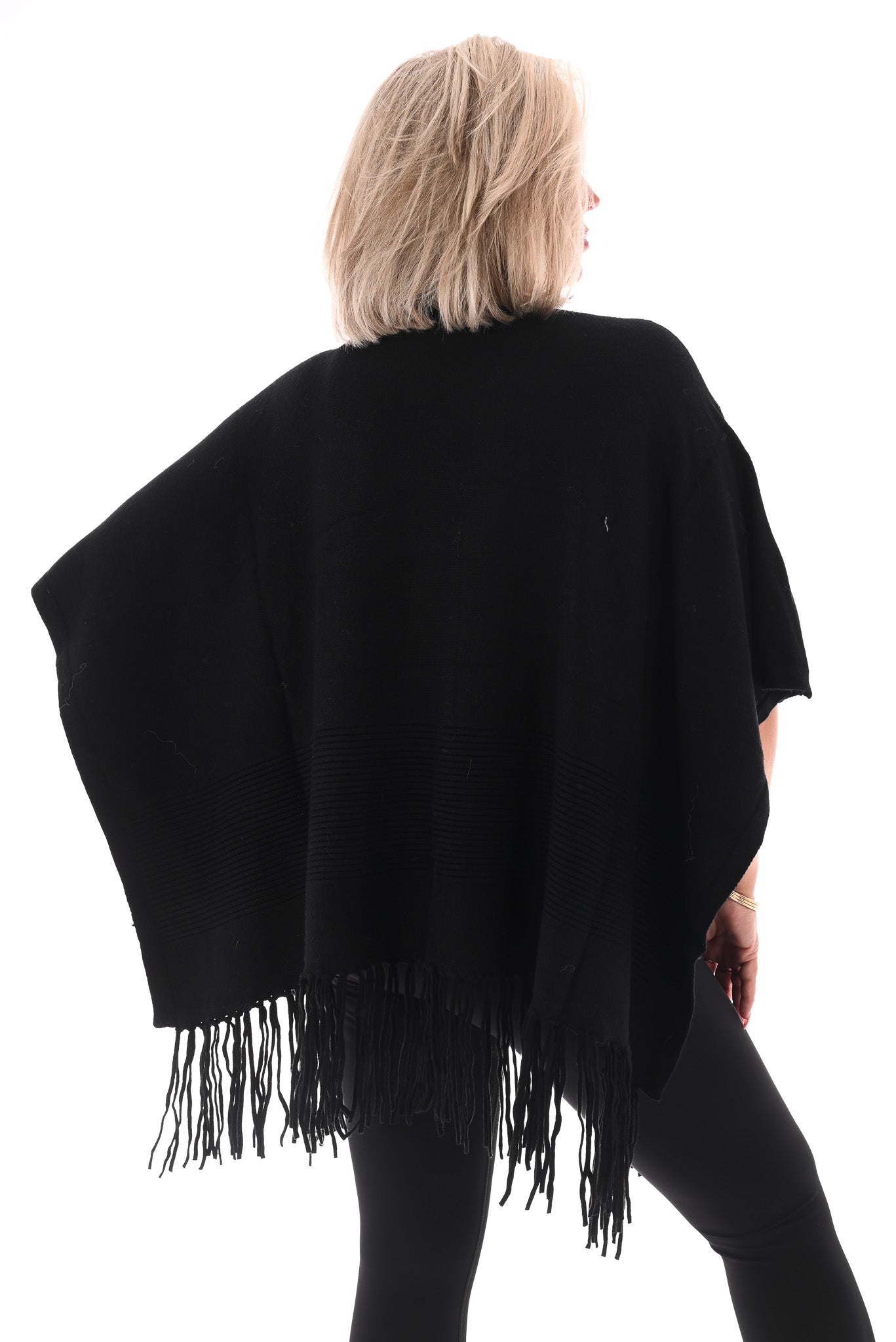 Poncho met franjes zwart