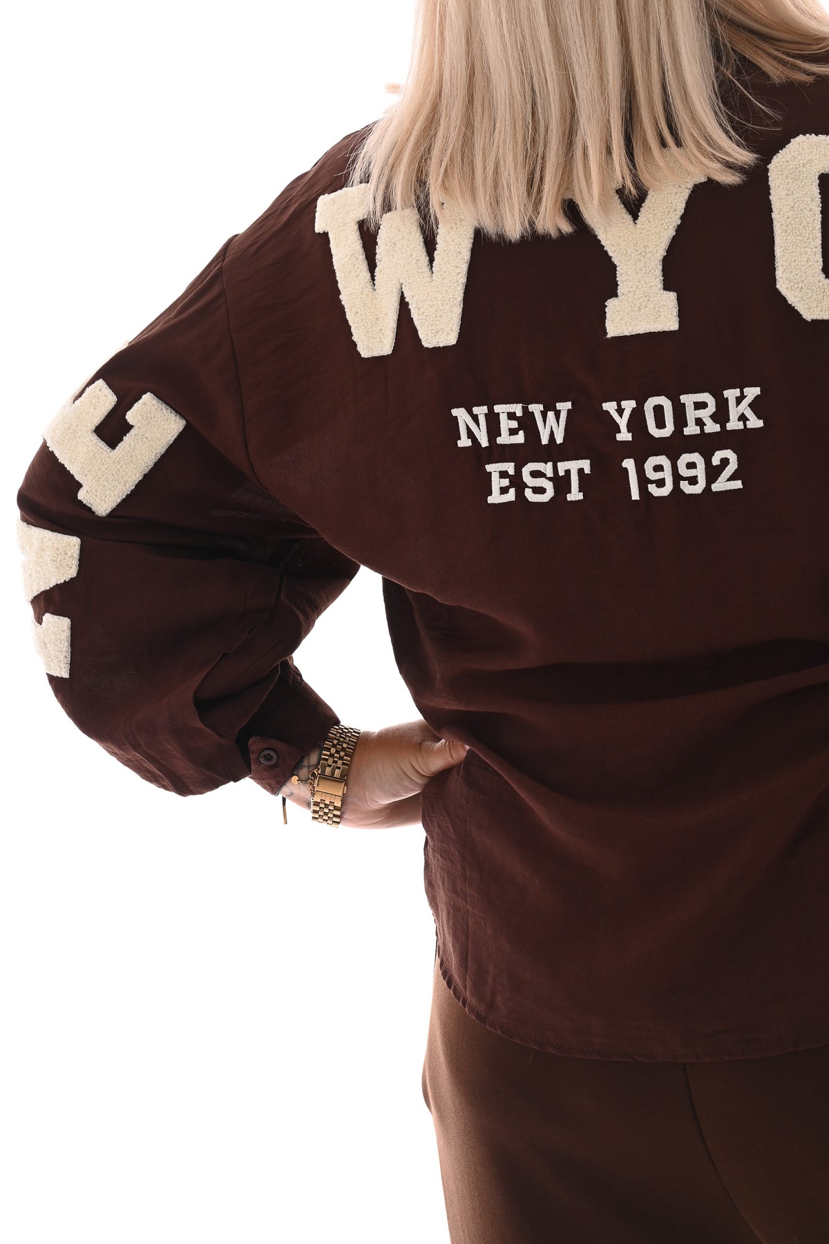 Blouse NY met teddy letters bruin