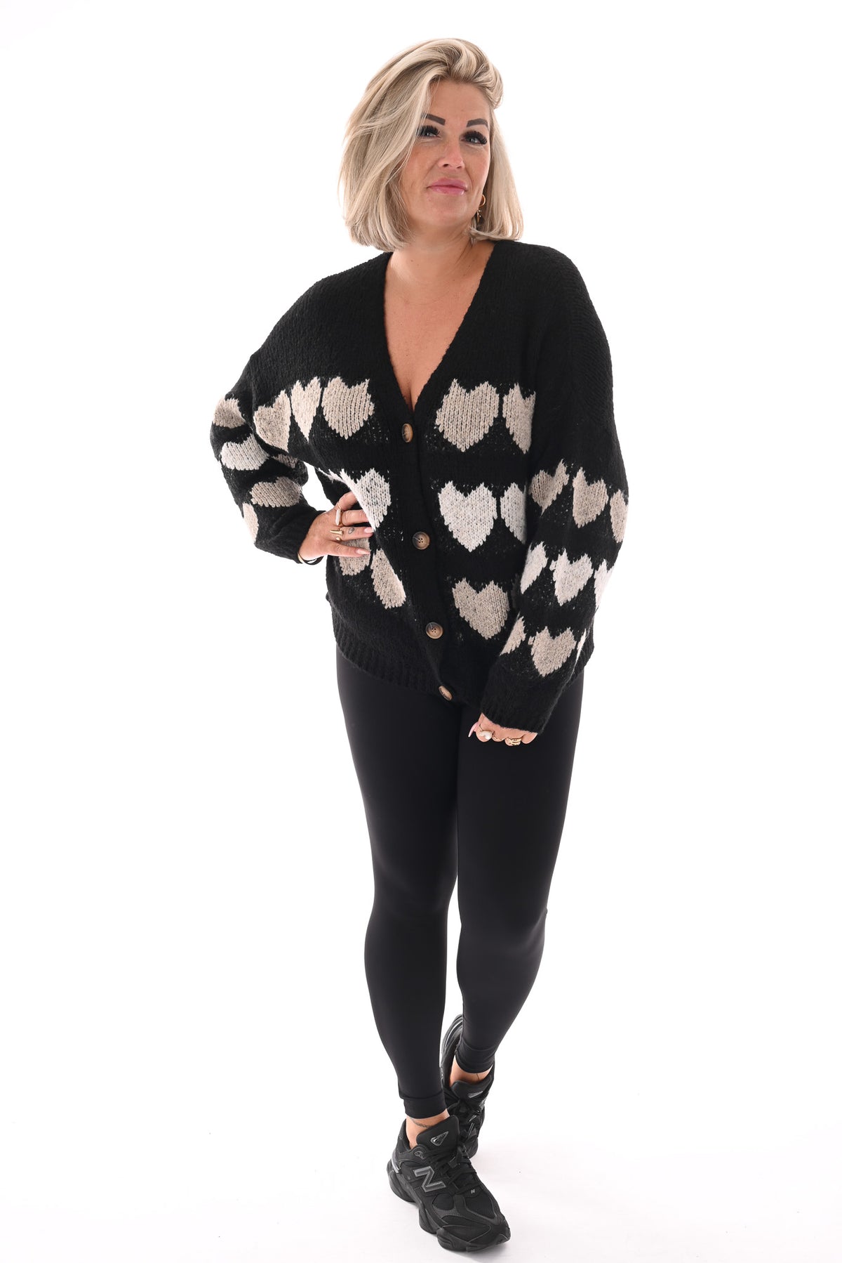 Fijn gebreid vest hartjes zwart