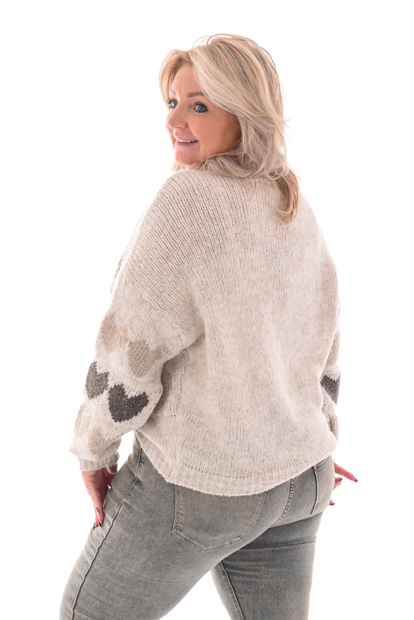 Fijn gebreid vest hartjes beige