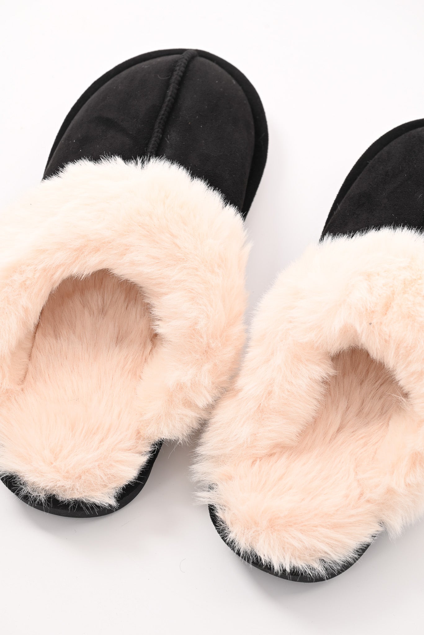 Furry pantoffels zwart