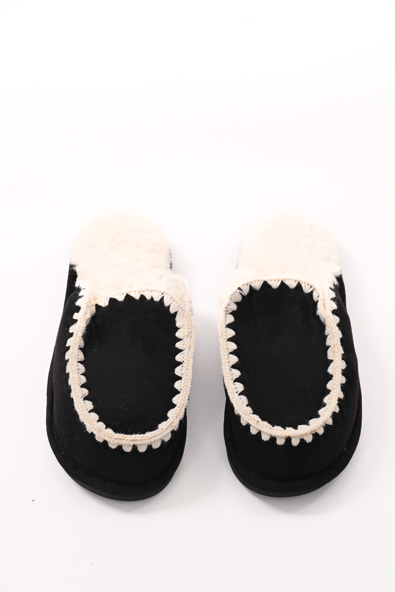 Pantoffels met sierrand zwart