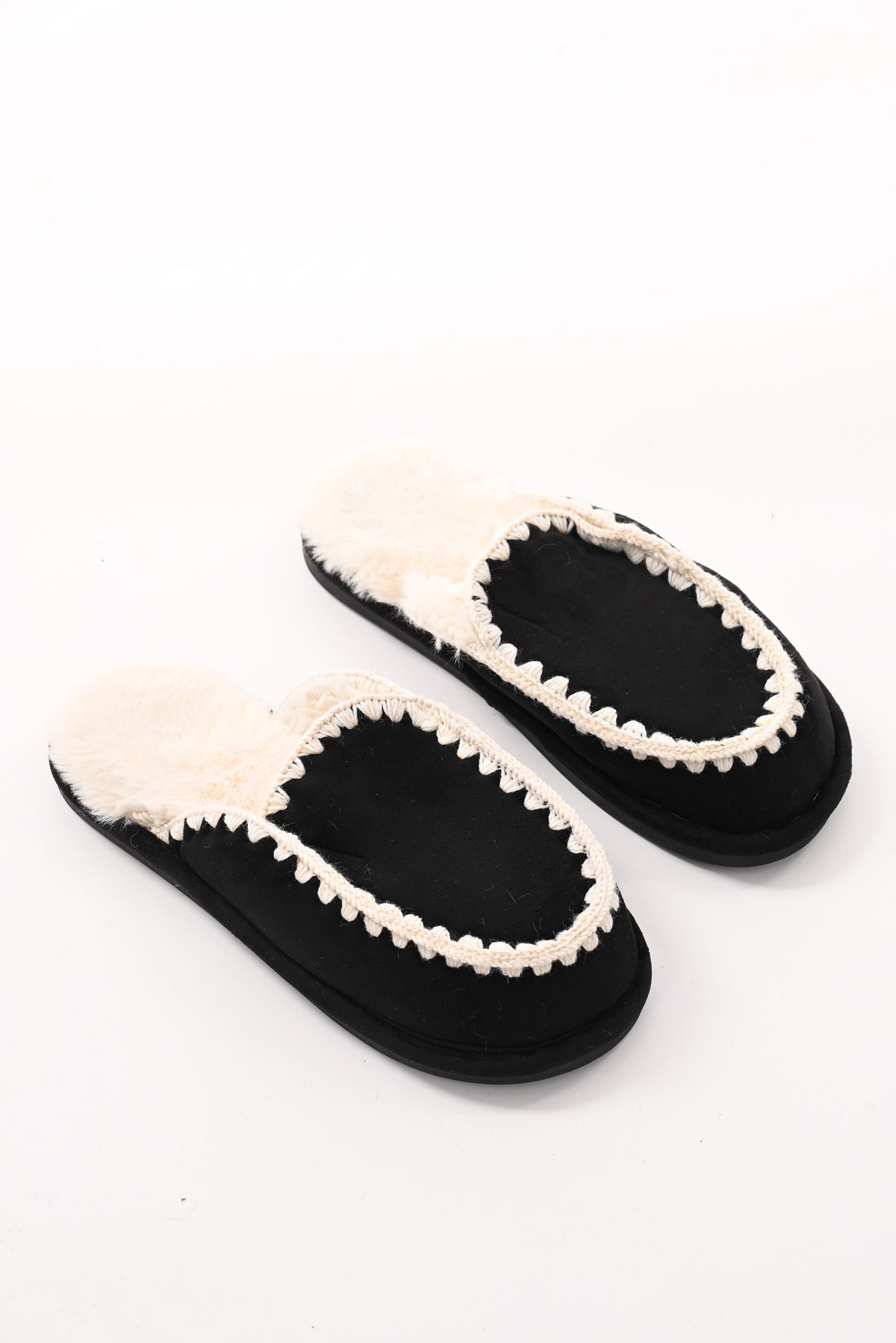 Pantoffels met sierrand zwart