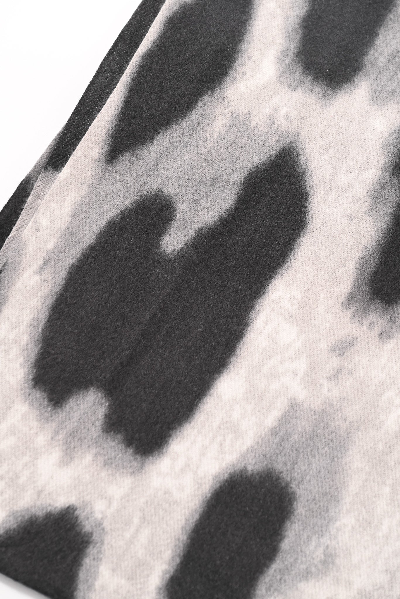 Sjaal grote panter grijs