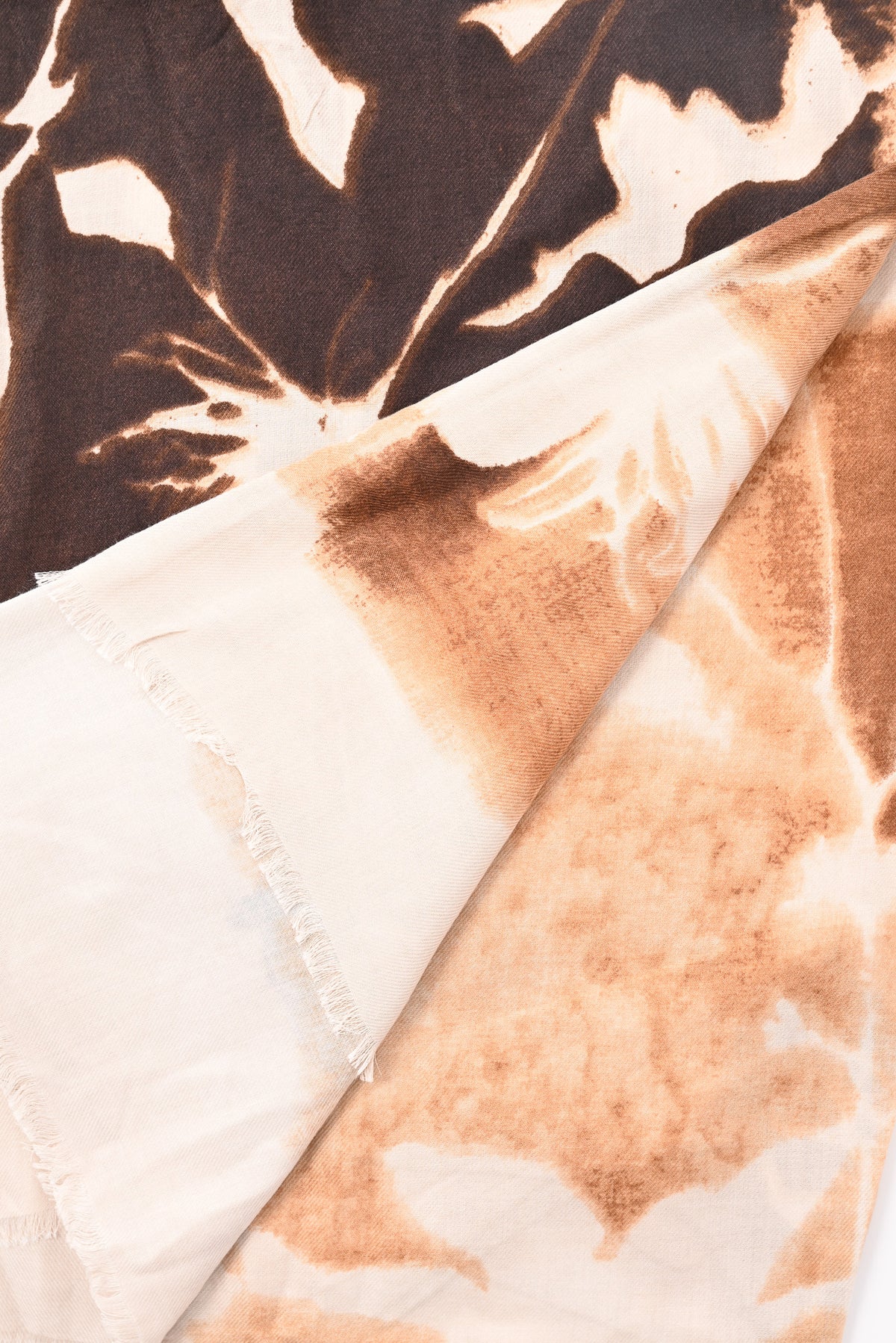 Sjaal bladeren print bruin