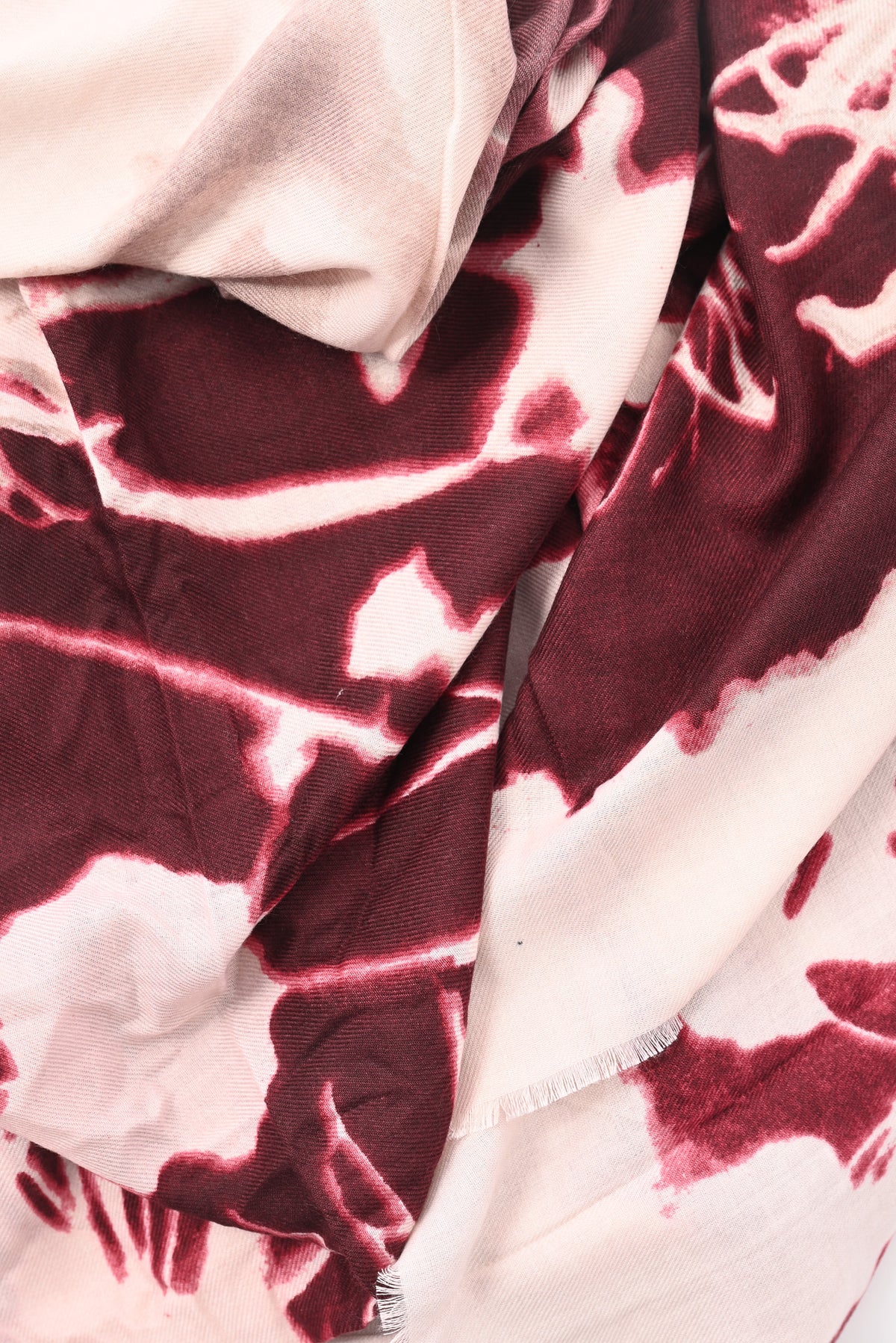 Sjaal bladeren print bordeaux