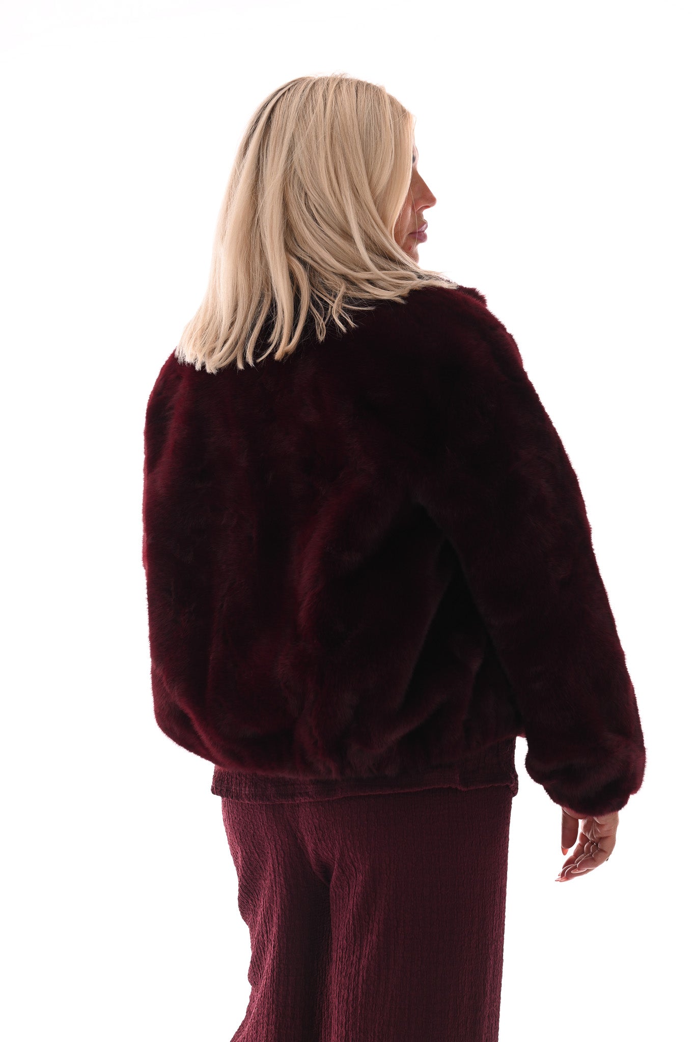 Faux fur jas met knopen bordeaux