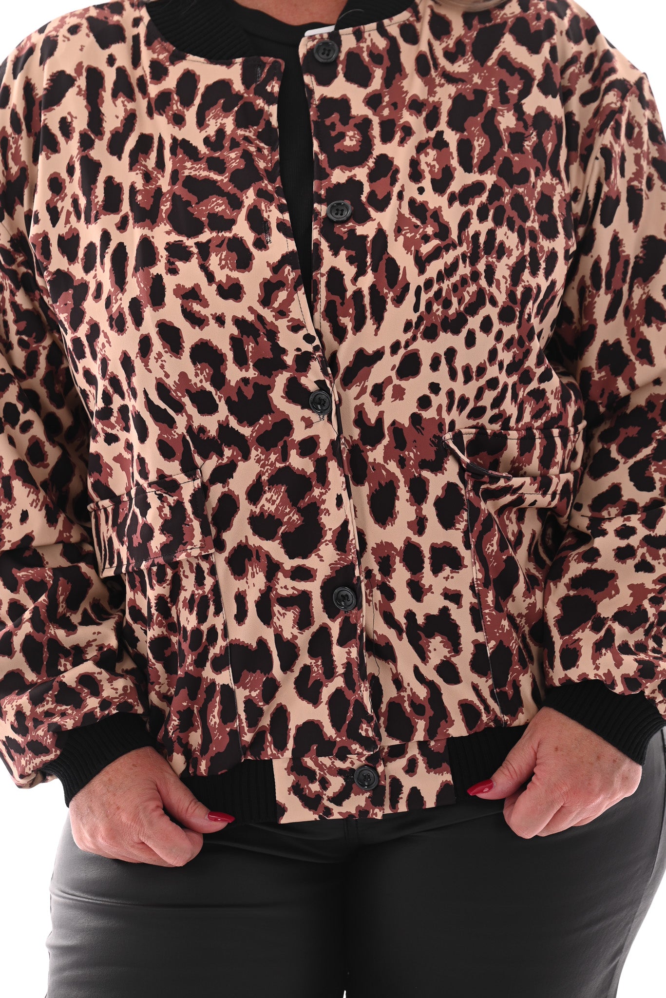 Bomber jack travel met knopen panterprint beige