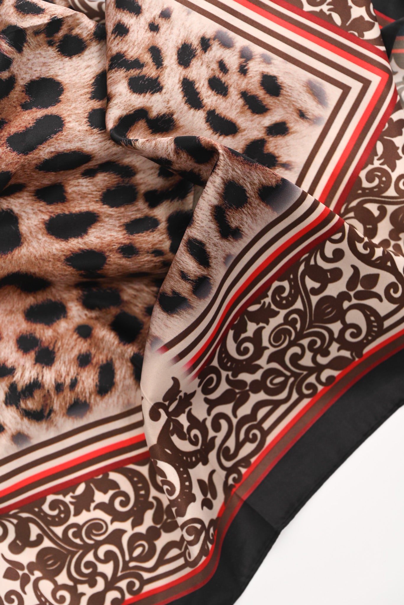 Kort sjaaltje panter paisley zwart