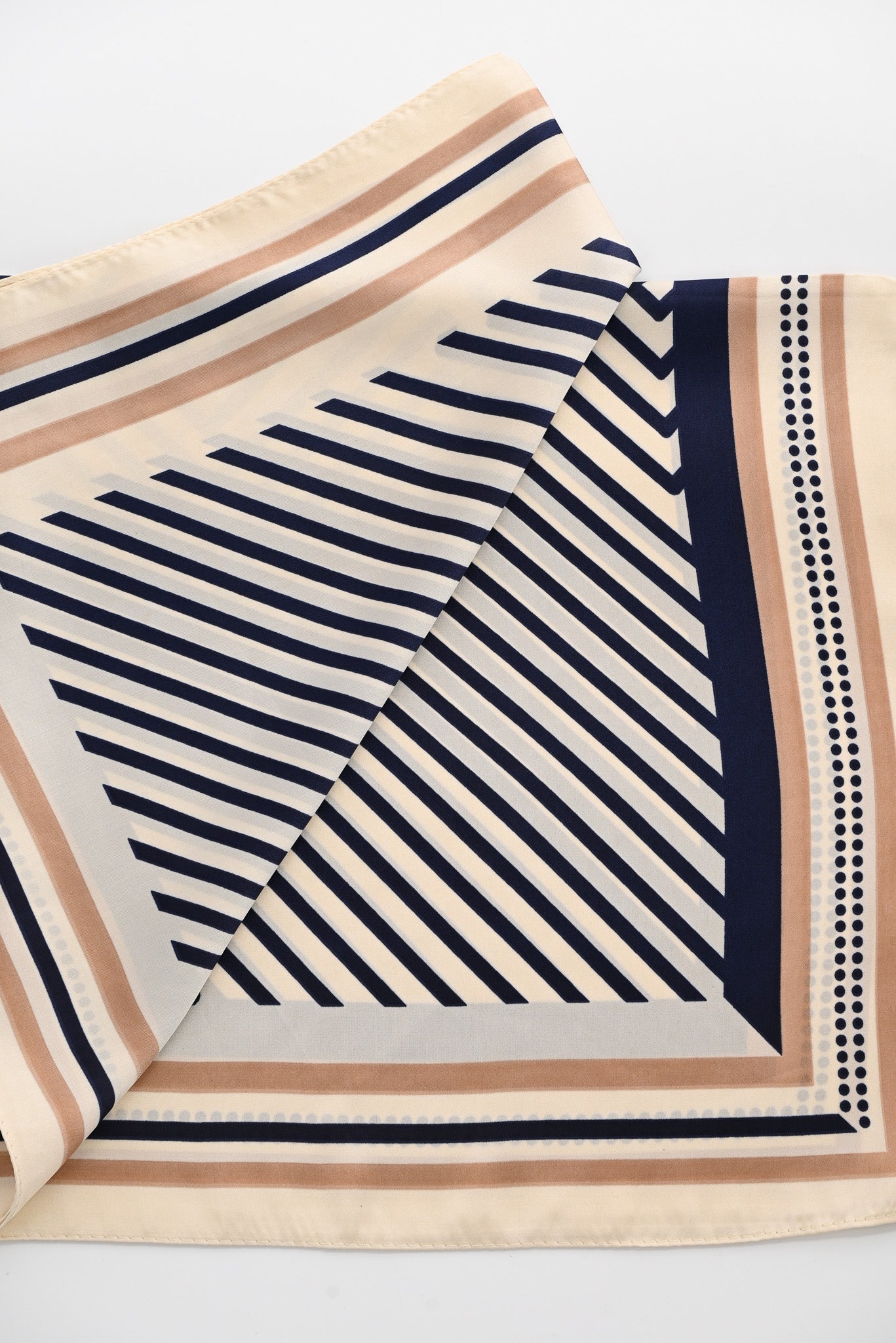 Kort sjaaltje lijnen blauw