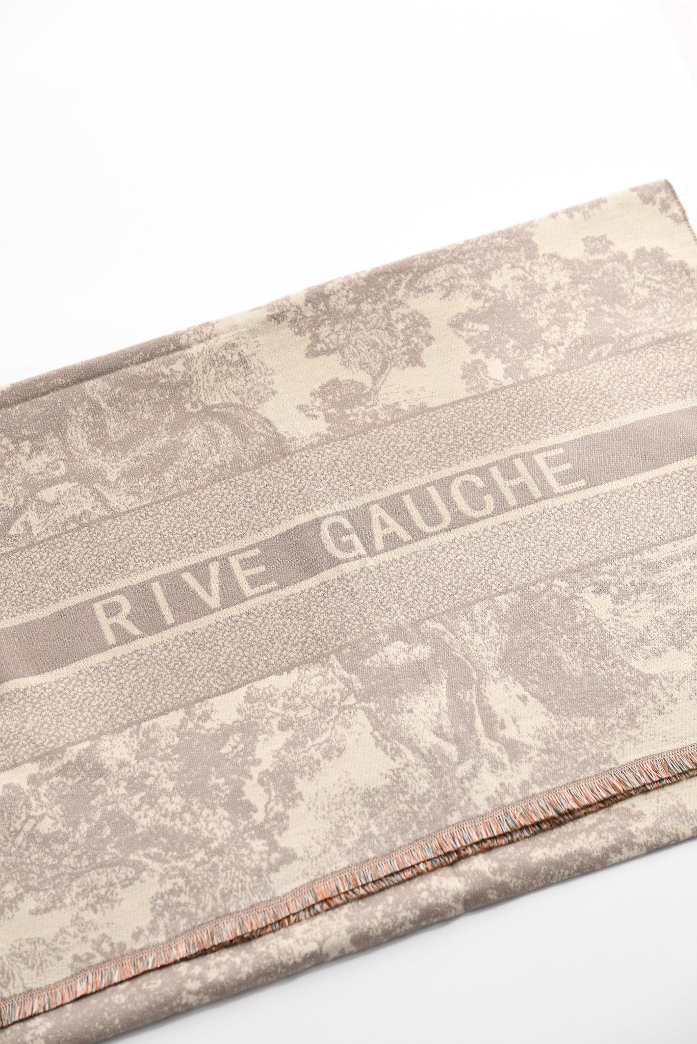 Luxe sjaal rive gauche beige