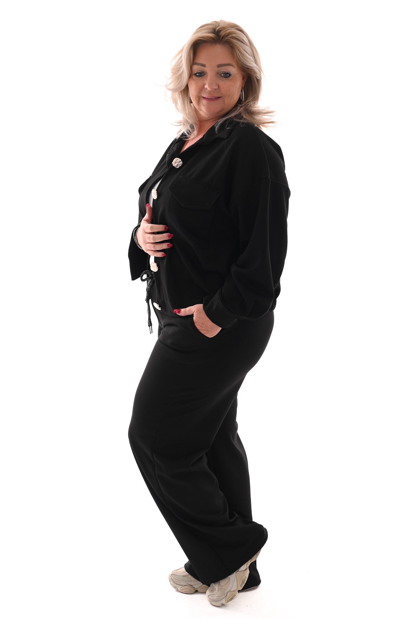 Tweedelig pak blouse met borstzakken en knopen zwart
