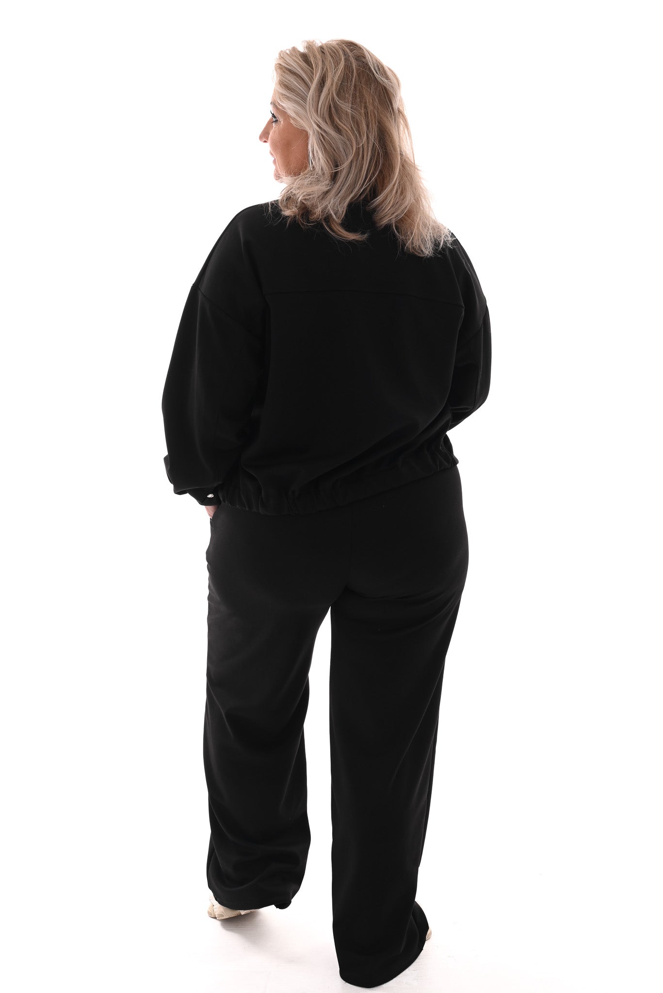 Tweedelig pak blouse met borstzakken en knopen zwart