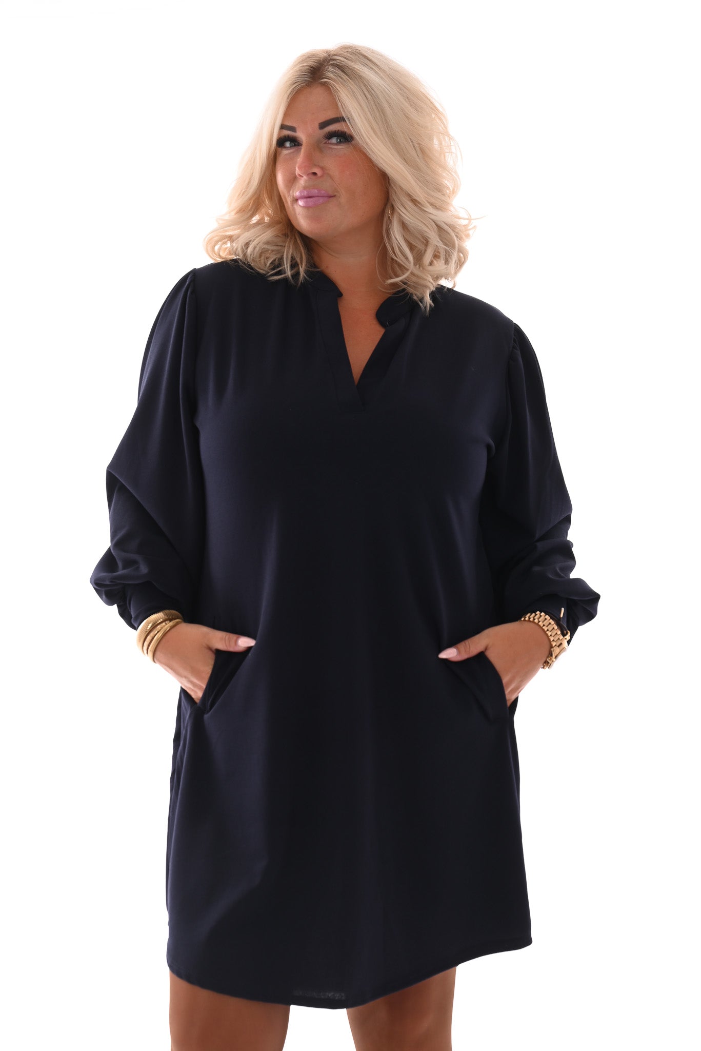 Jurk v-hals en pofmouwen marineblauw