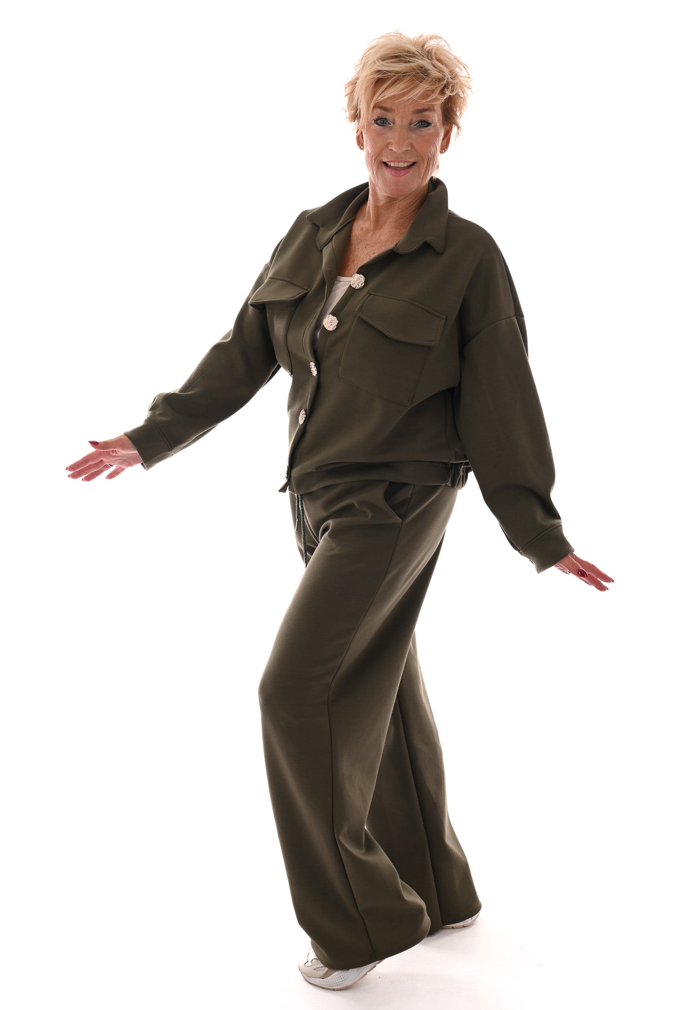 Tweedelig pak blouse met borstzakken en knopen legergroen