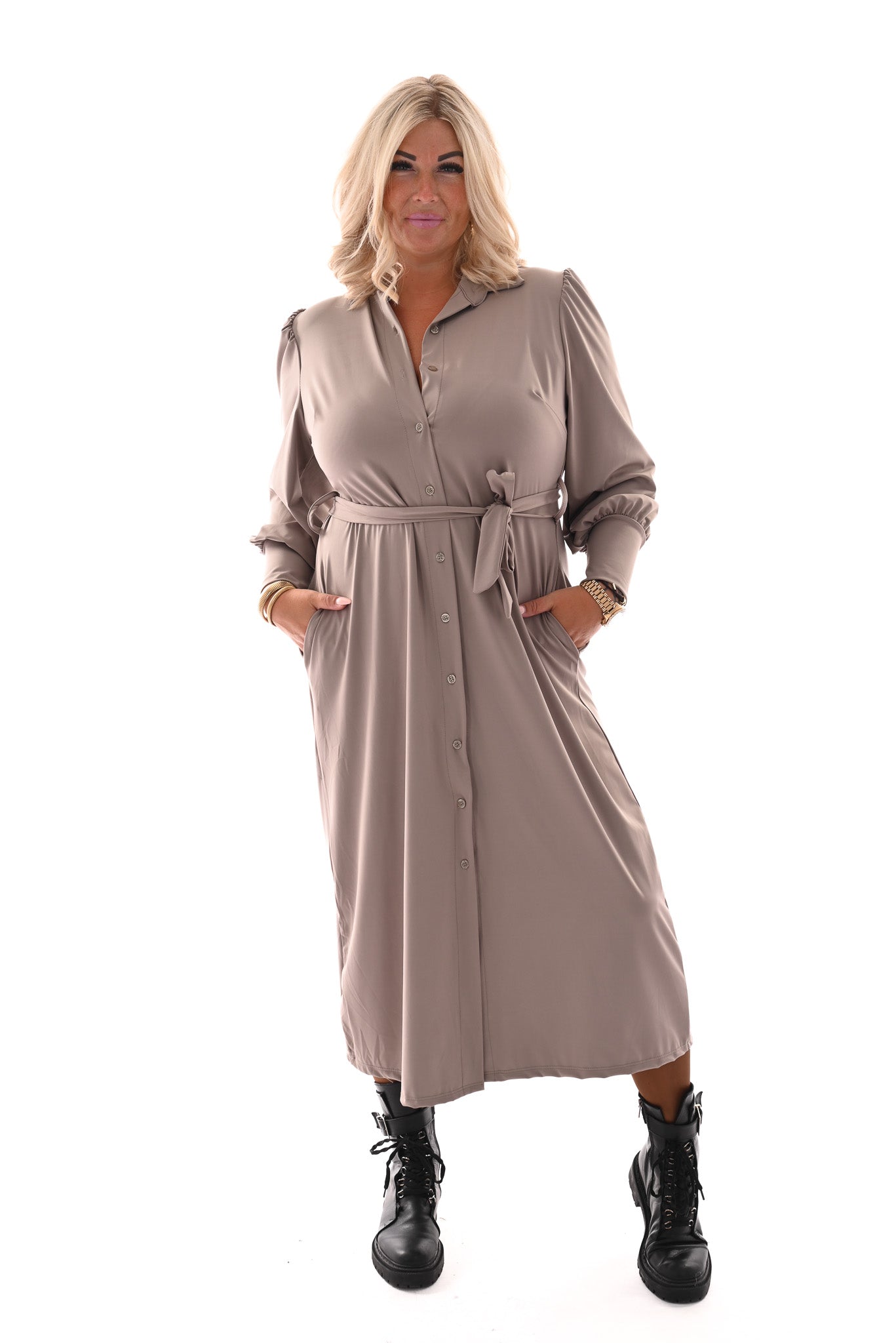 Lange travel jurk doorknoop met ceintuur taupe