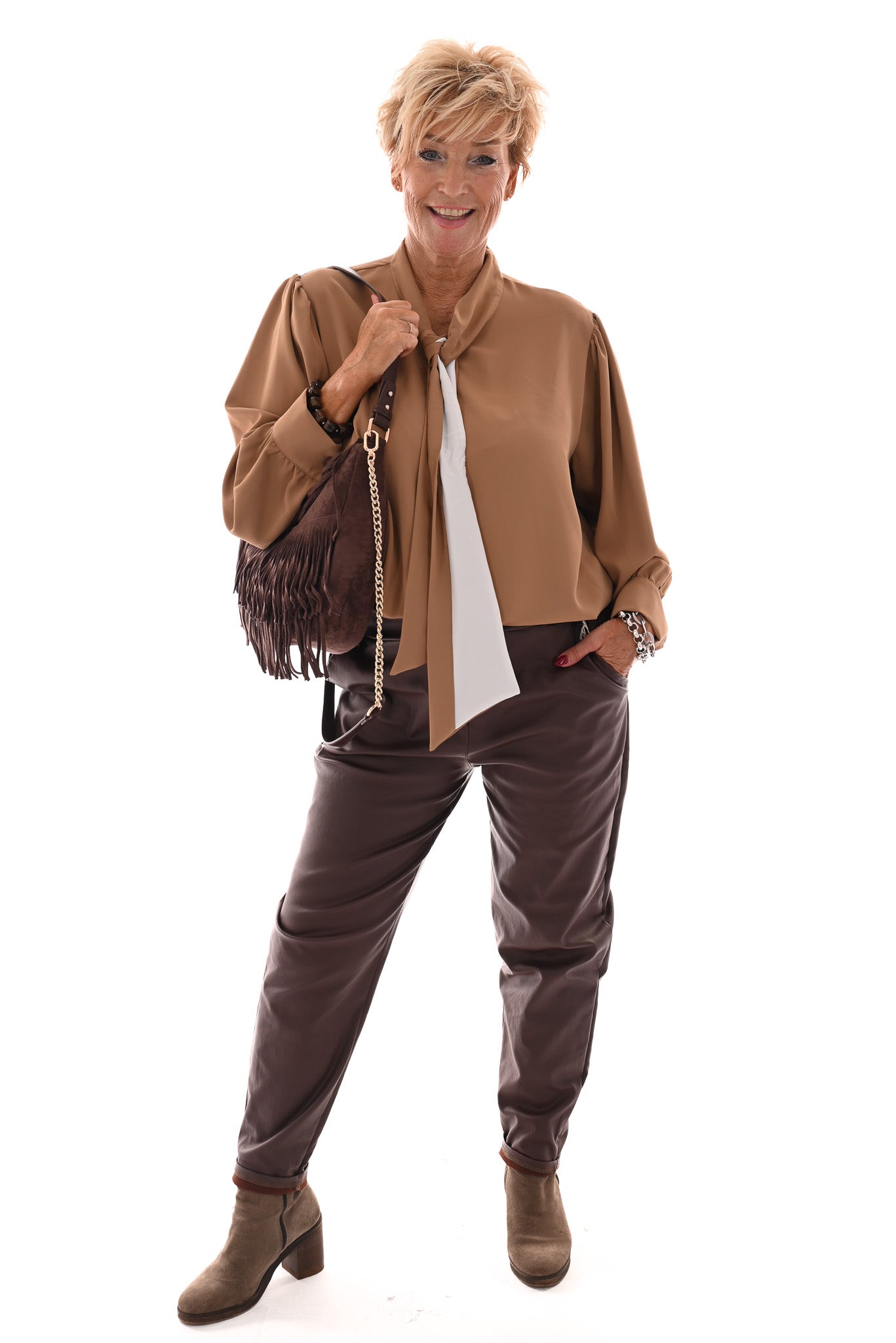 Blouse met hals strik camel
