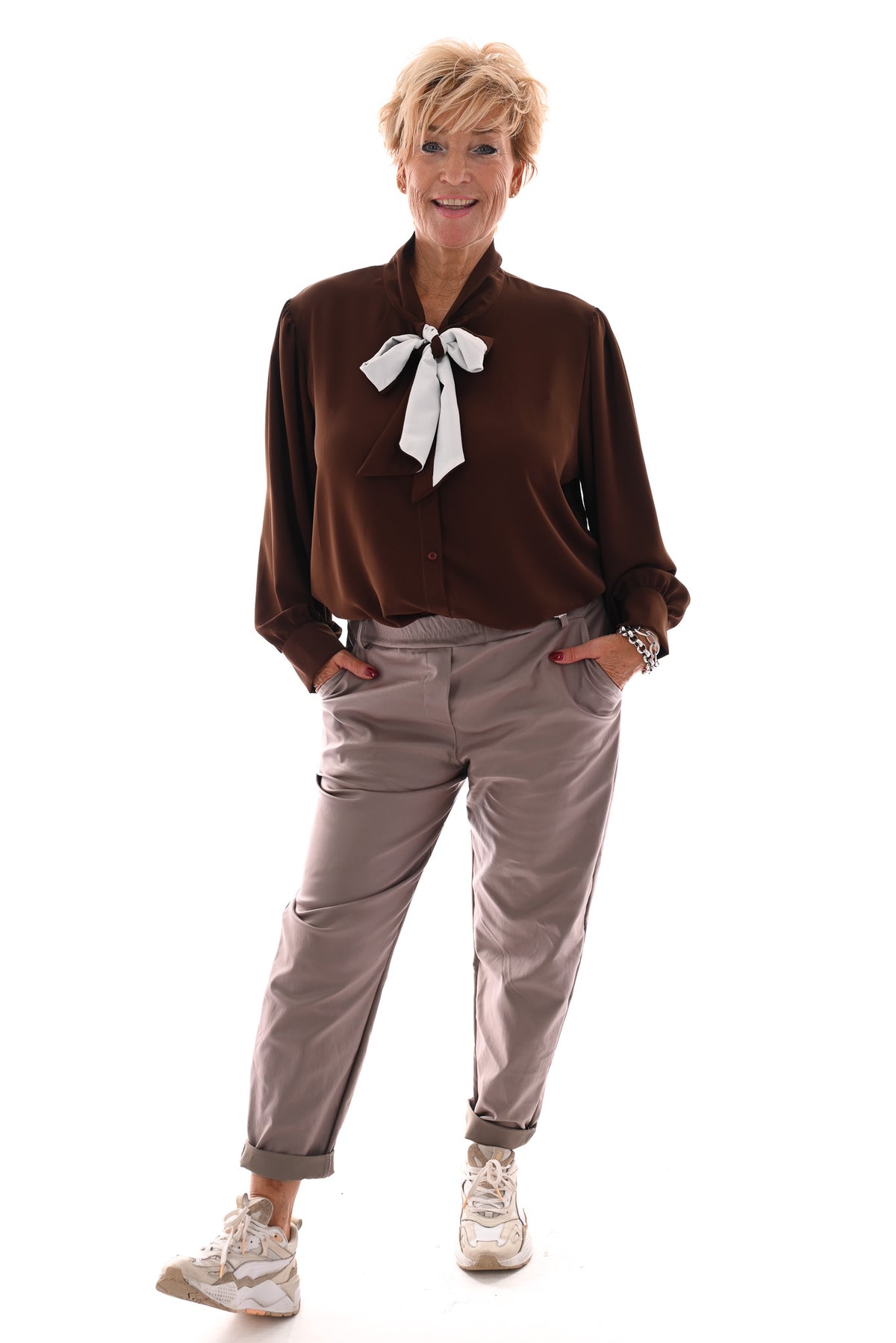 Leatherlook jogger taupe