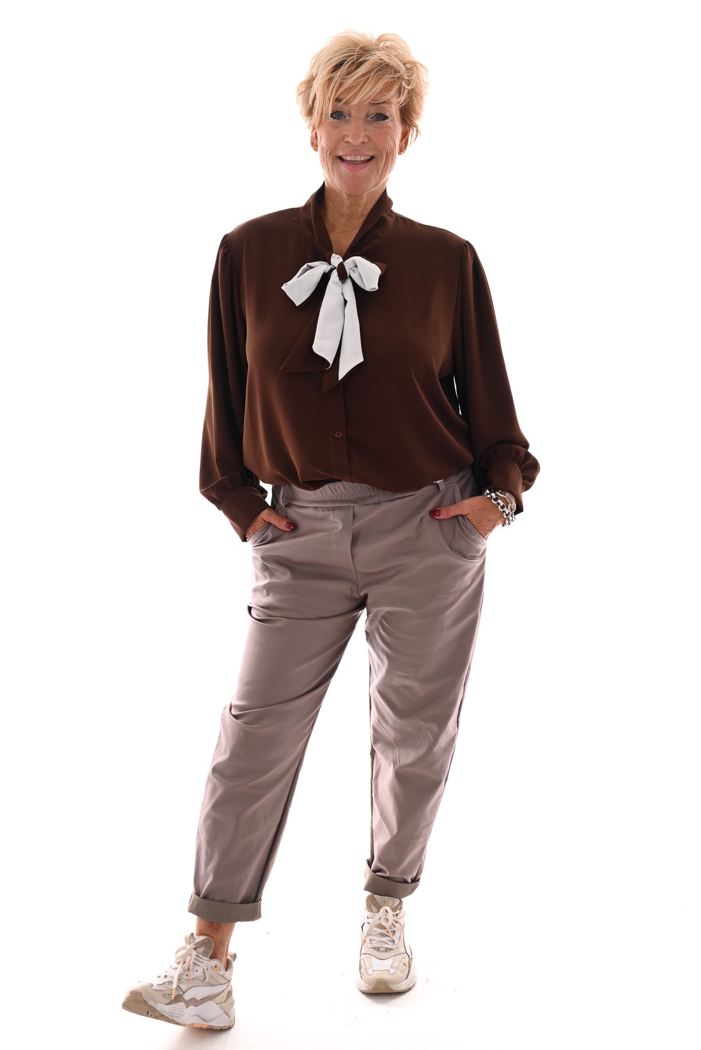 Leatherlook jogger taupe