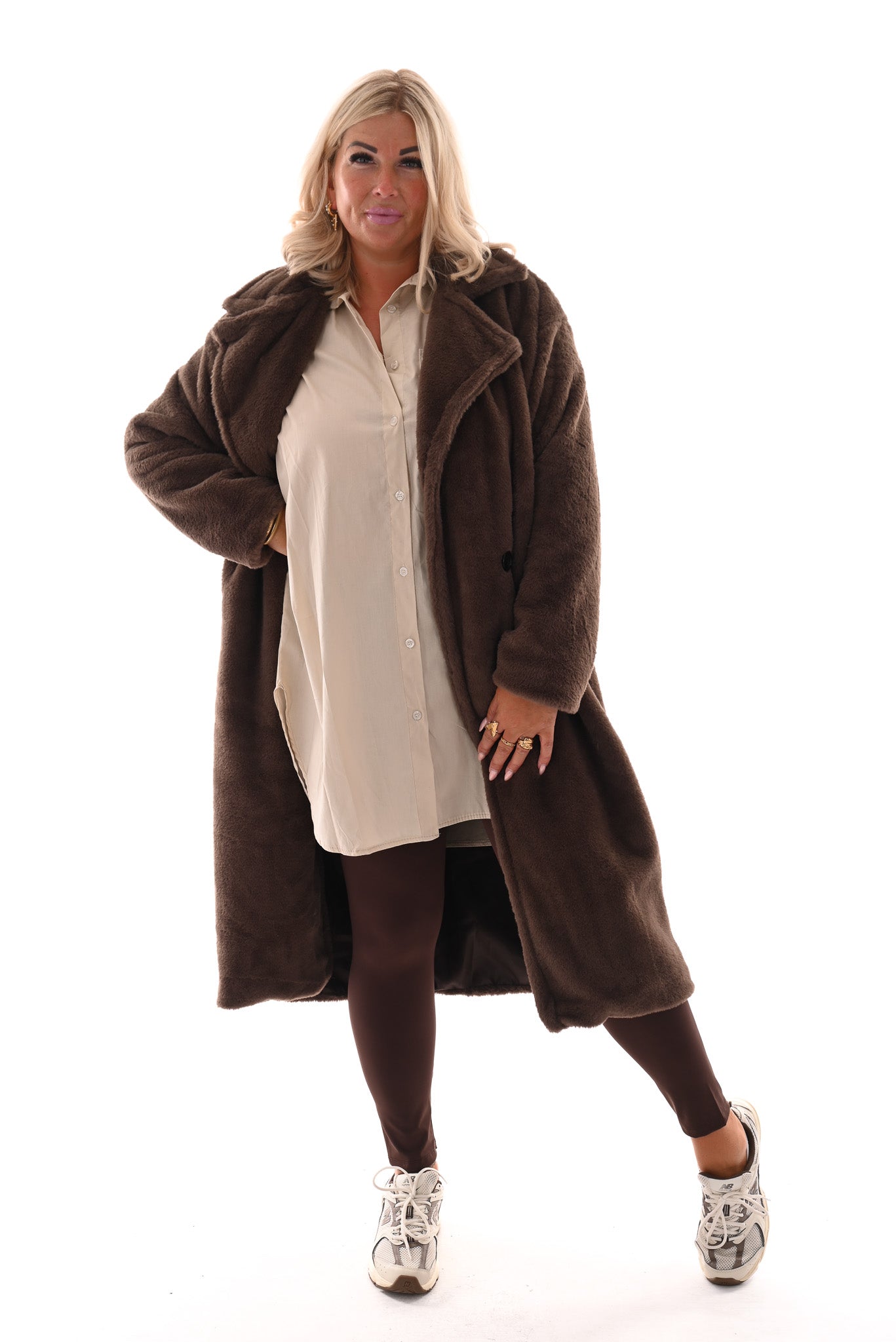 Lange faux fur manteljas bruin