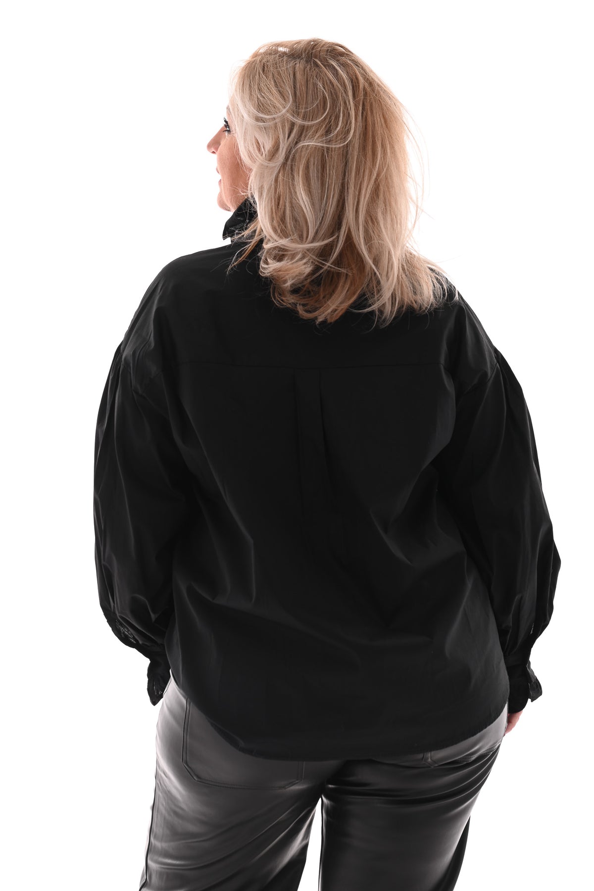 Blouse met roezelkraag zwart