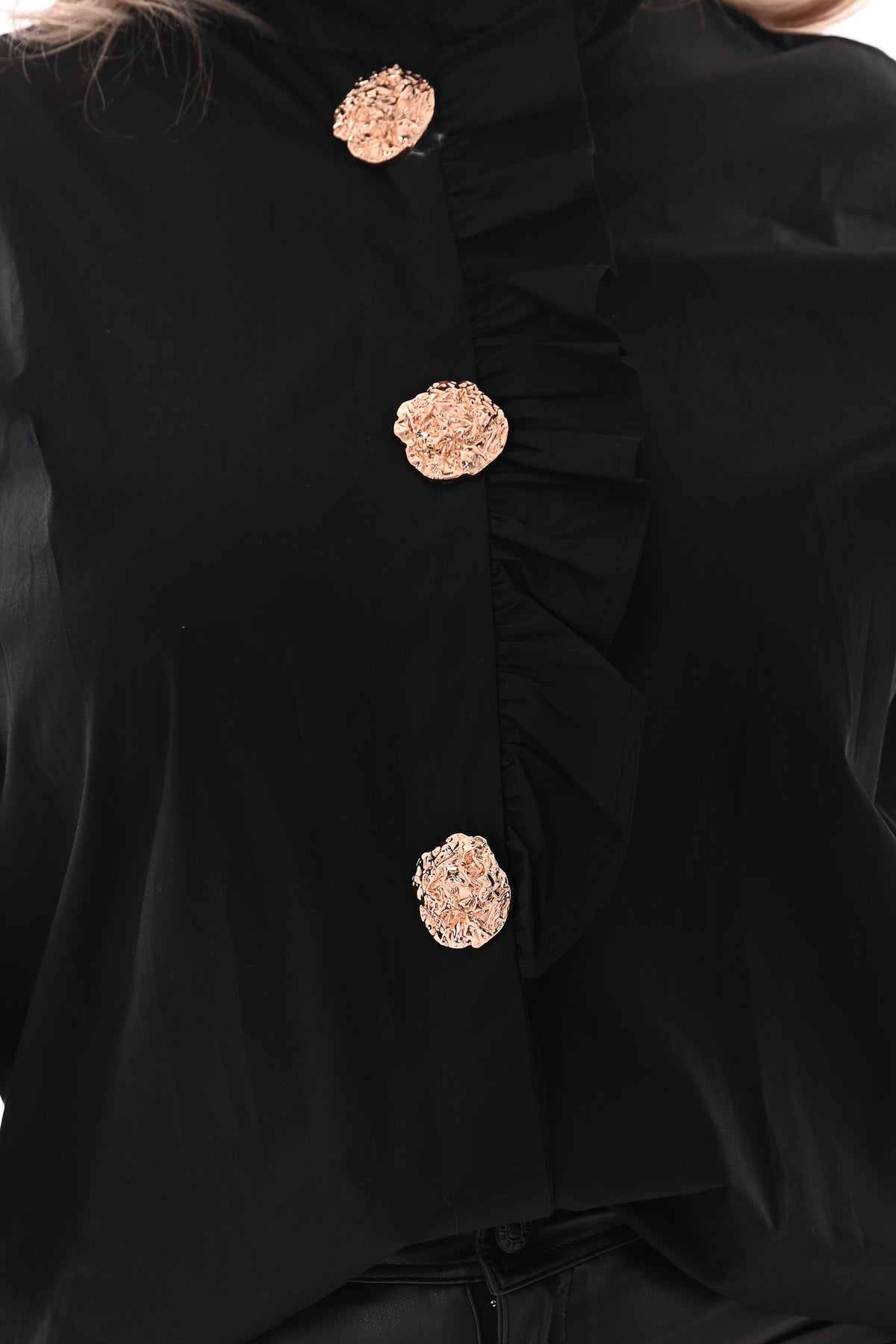 Blouse met roezelkraag zwart