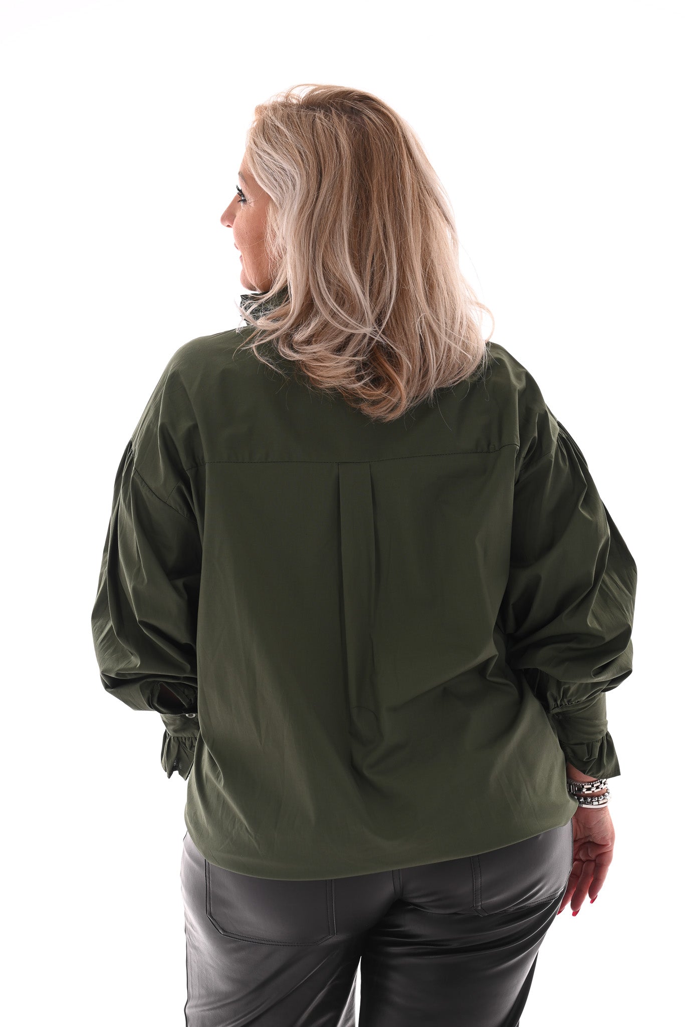 Blouse met roezelkraag legergroen