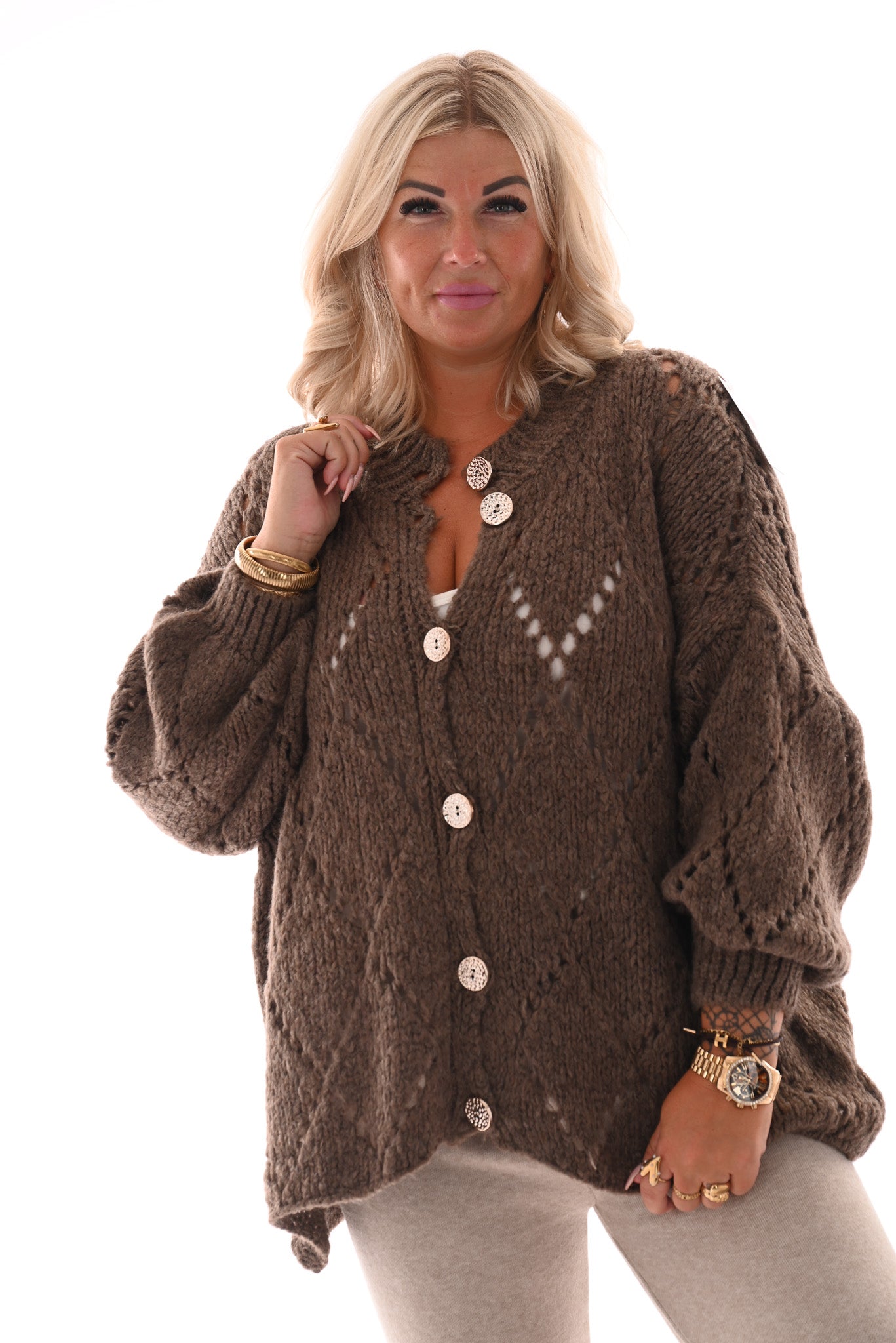 Gebreid vest ruit en knopen taupe