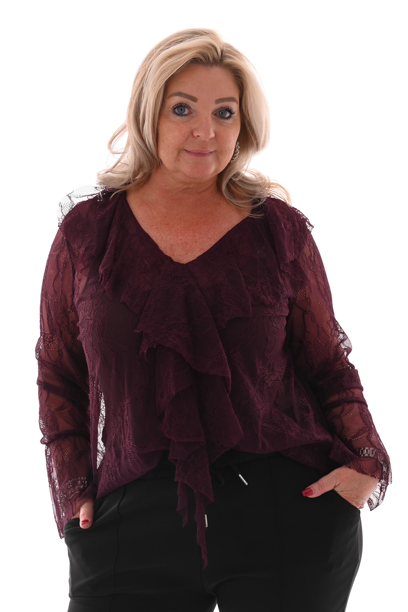 Kanten top roezel v-hals en trompetmouwen aubergine