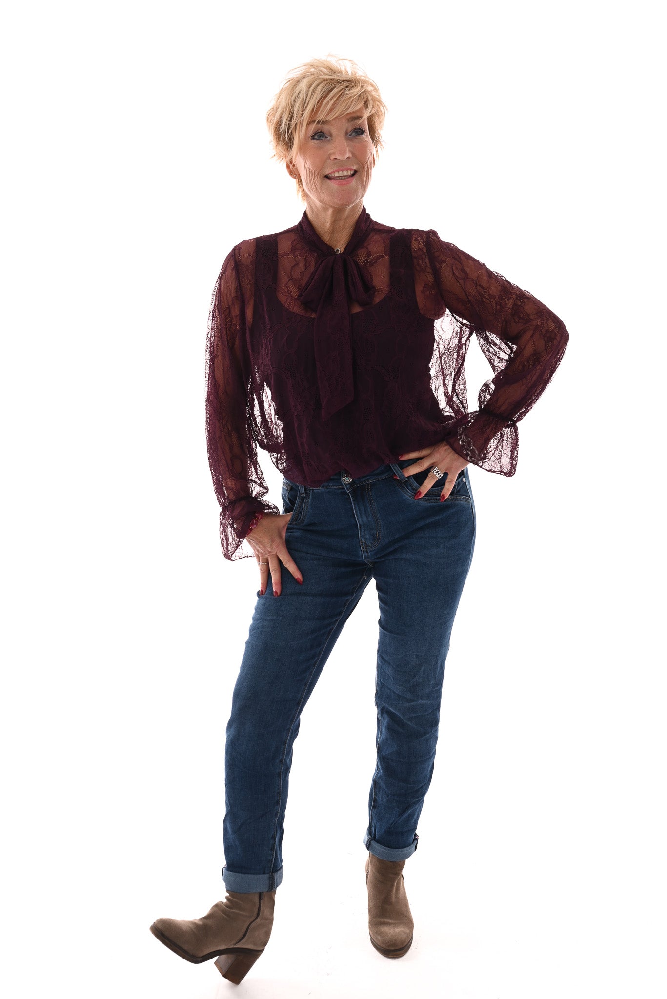 Kanten top met strik aubergine