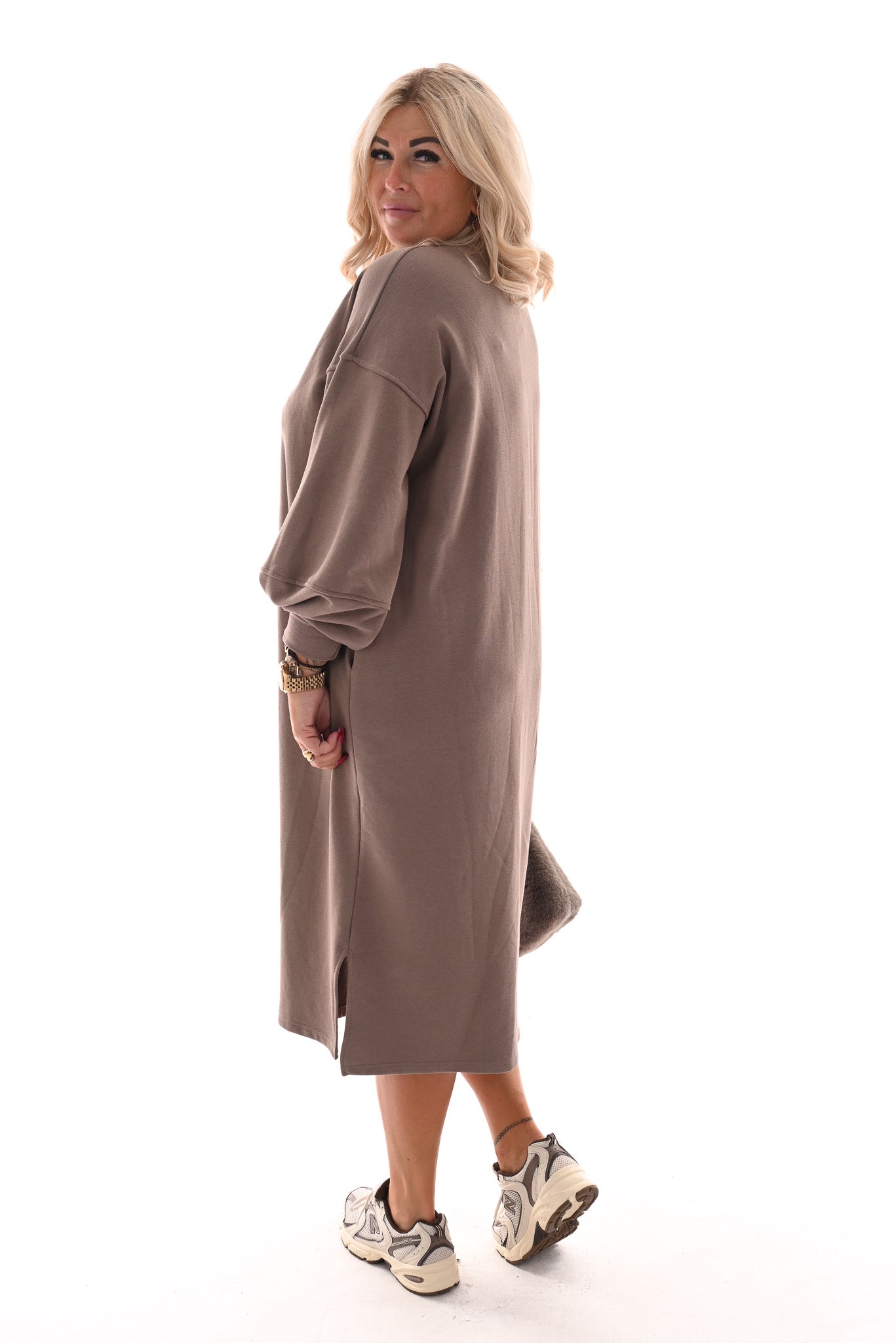 Sweaterdress met zakken taupe