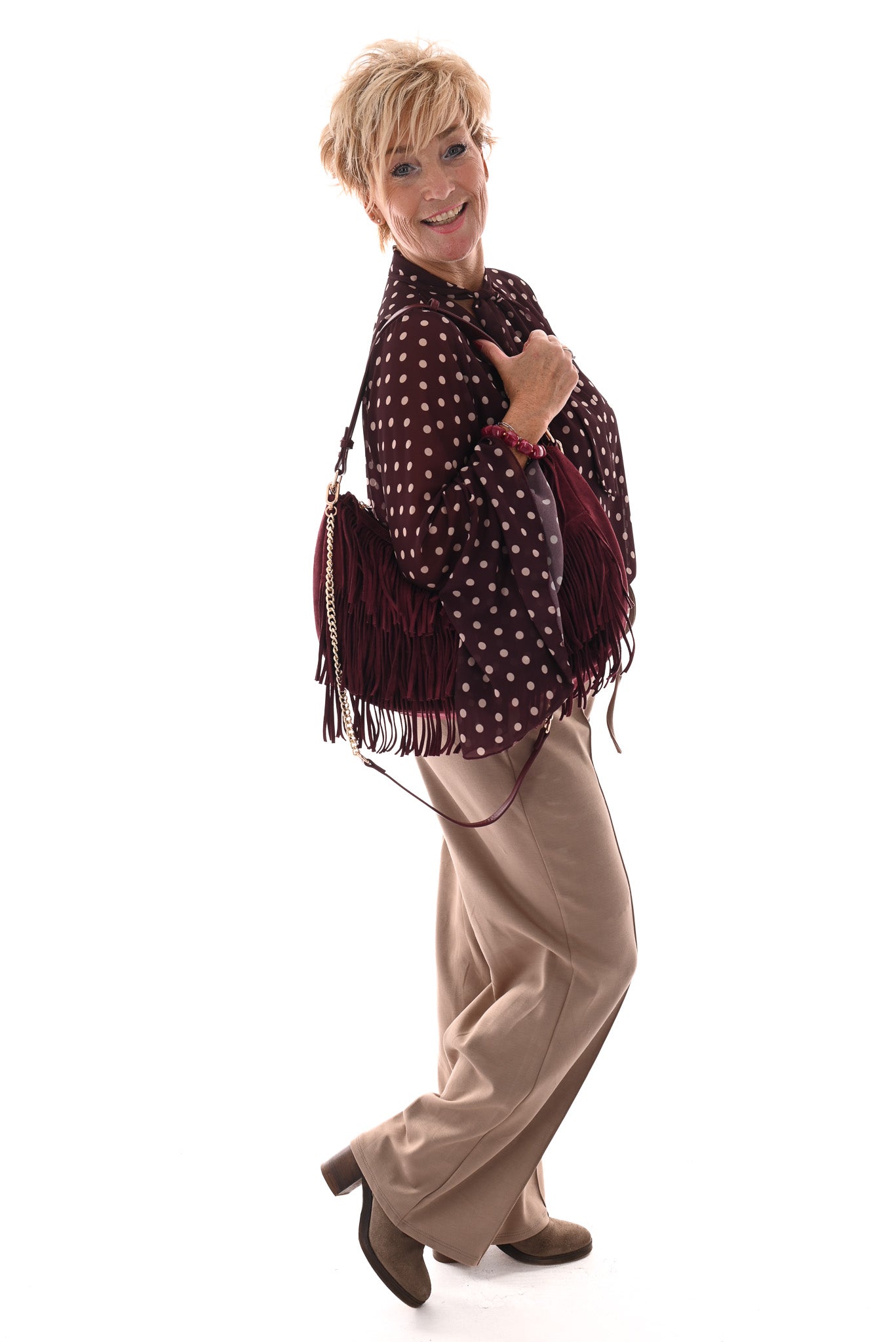 Top dots met strik en trompetmouwen aubergine