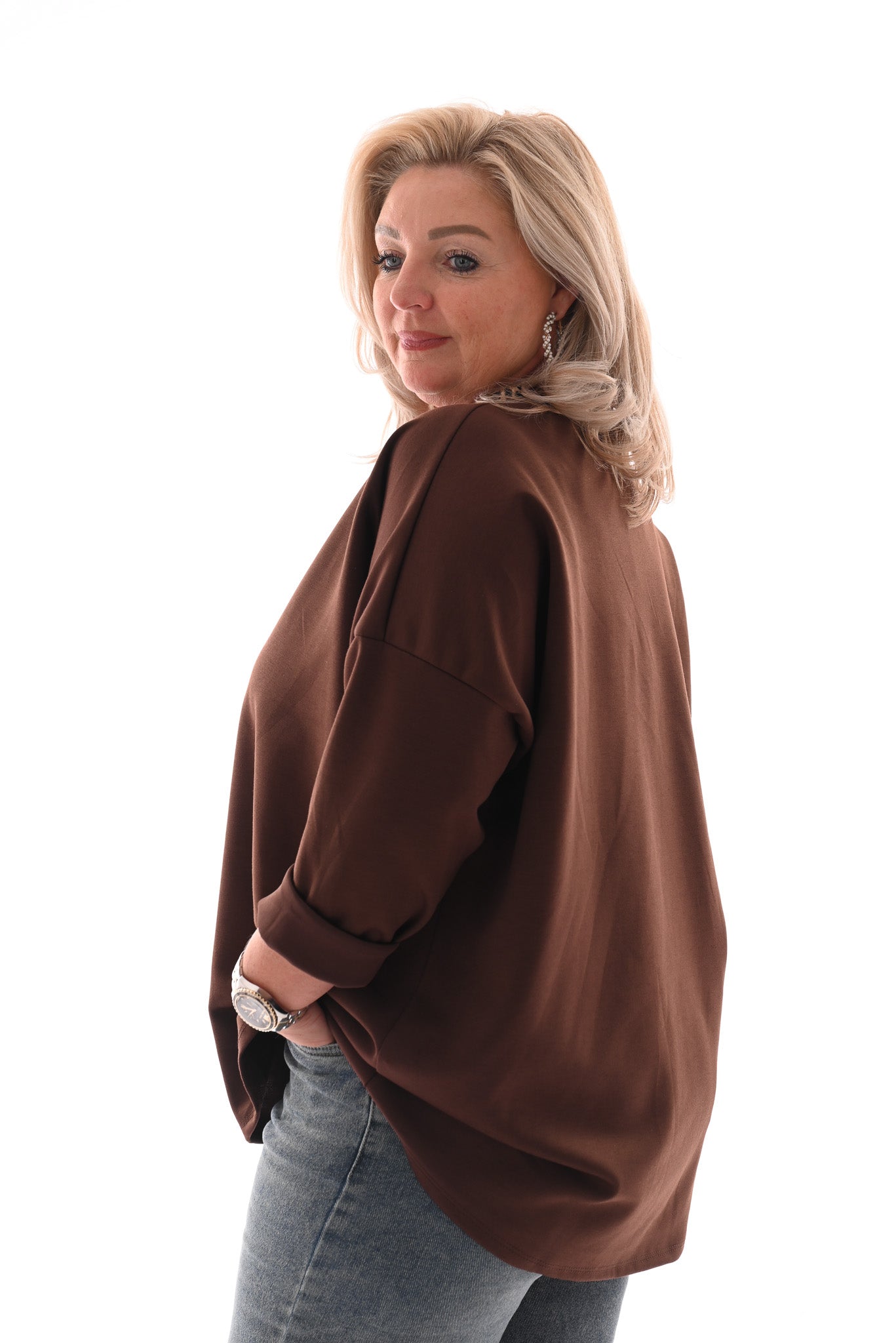 Sweater ronde panterhals met ketting bruin