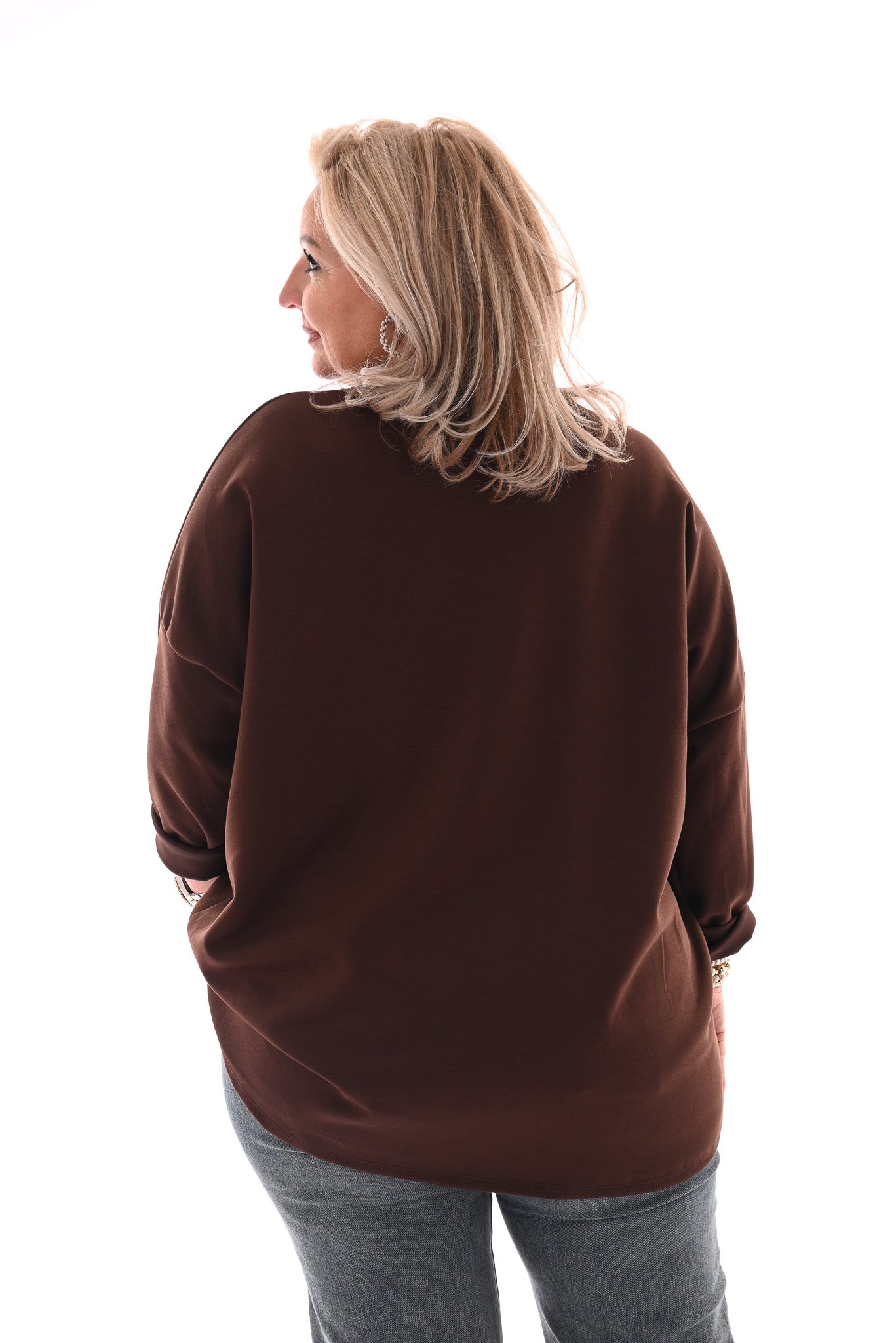 Sweater ronde panterhals met ketting bruin