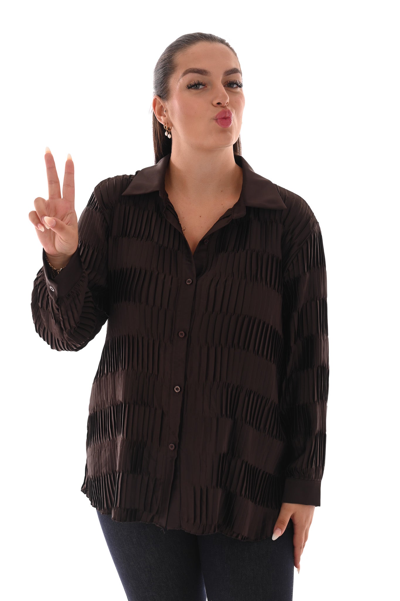 Silky doorknoop blouse structuur plisse donkerbruin