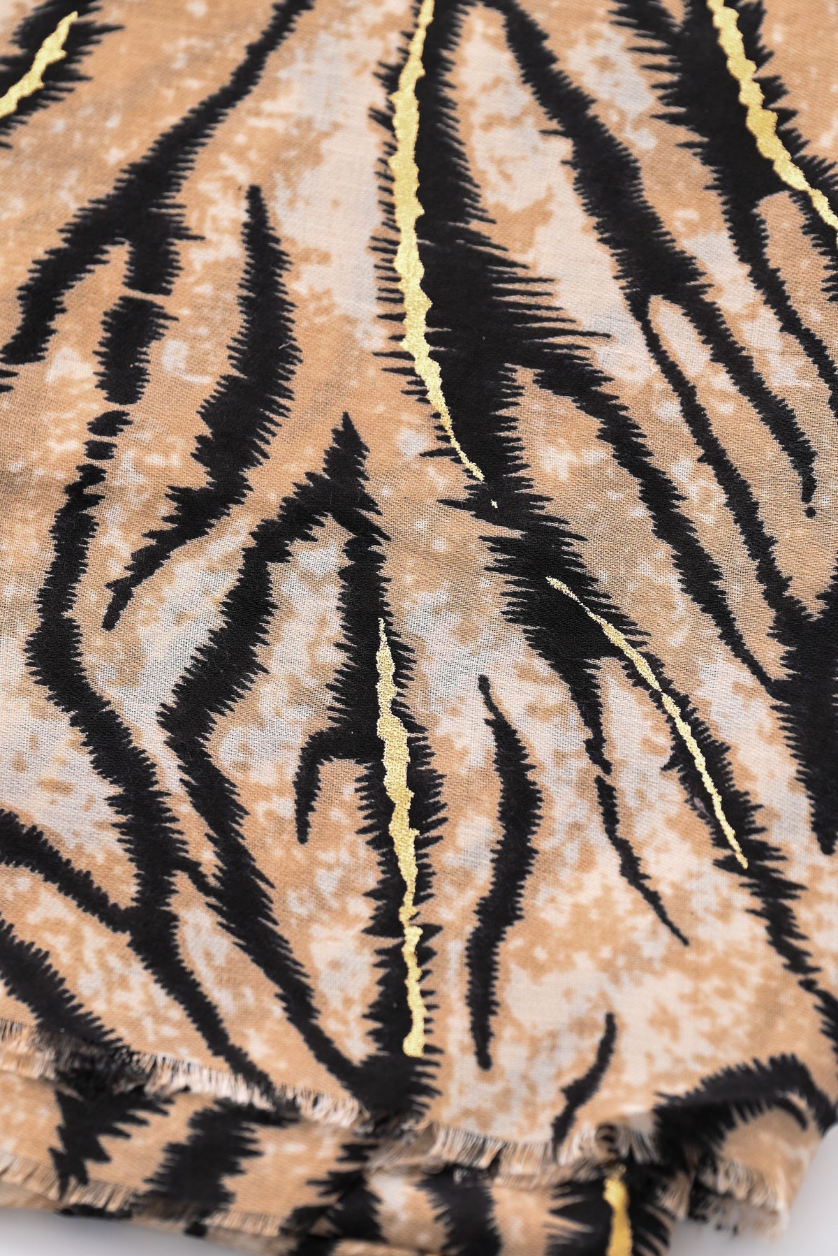 Sjaal tijger print beige
