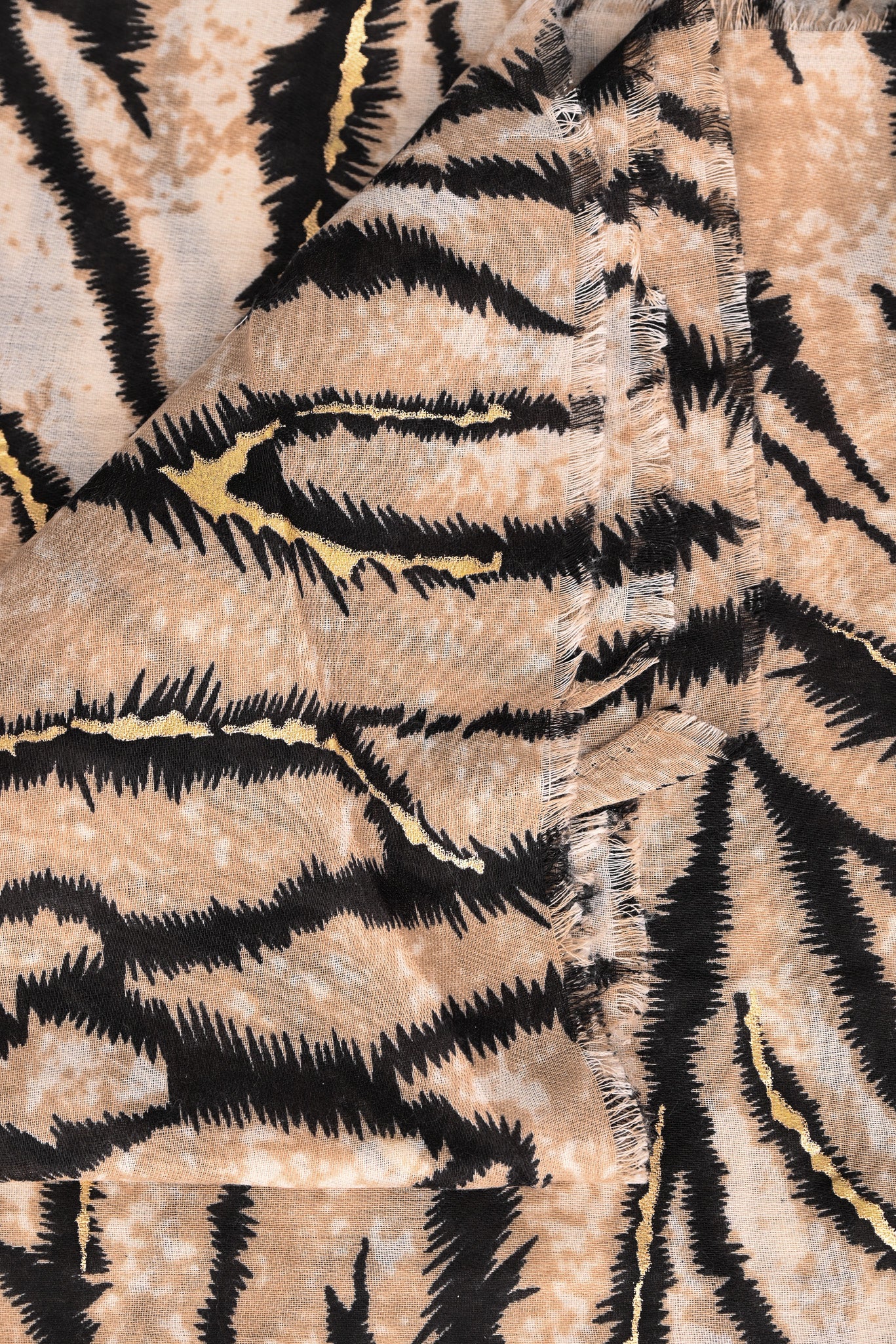 Sjaal tijger print beige