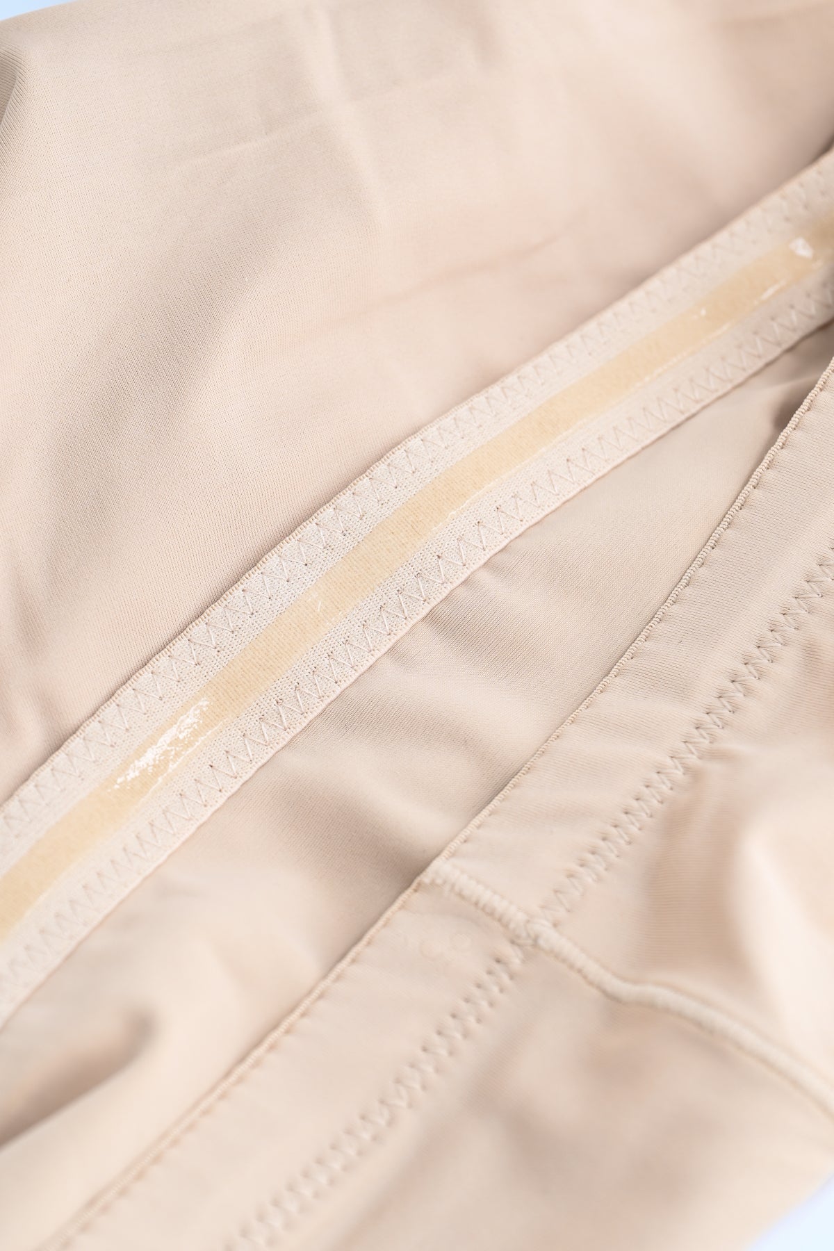 Biker short siliconen rand beige