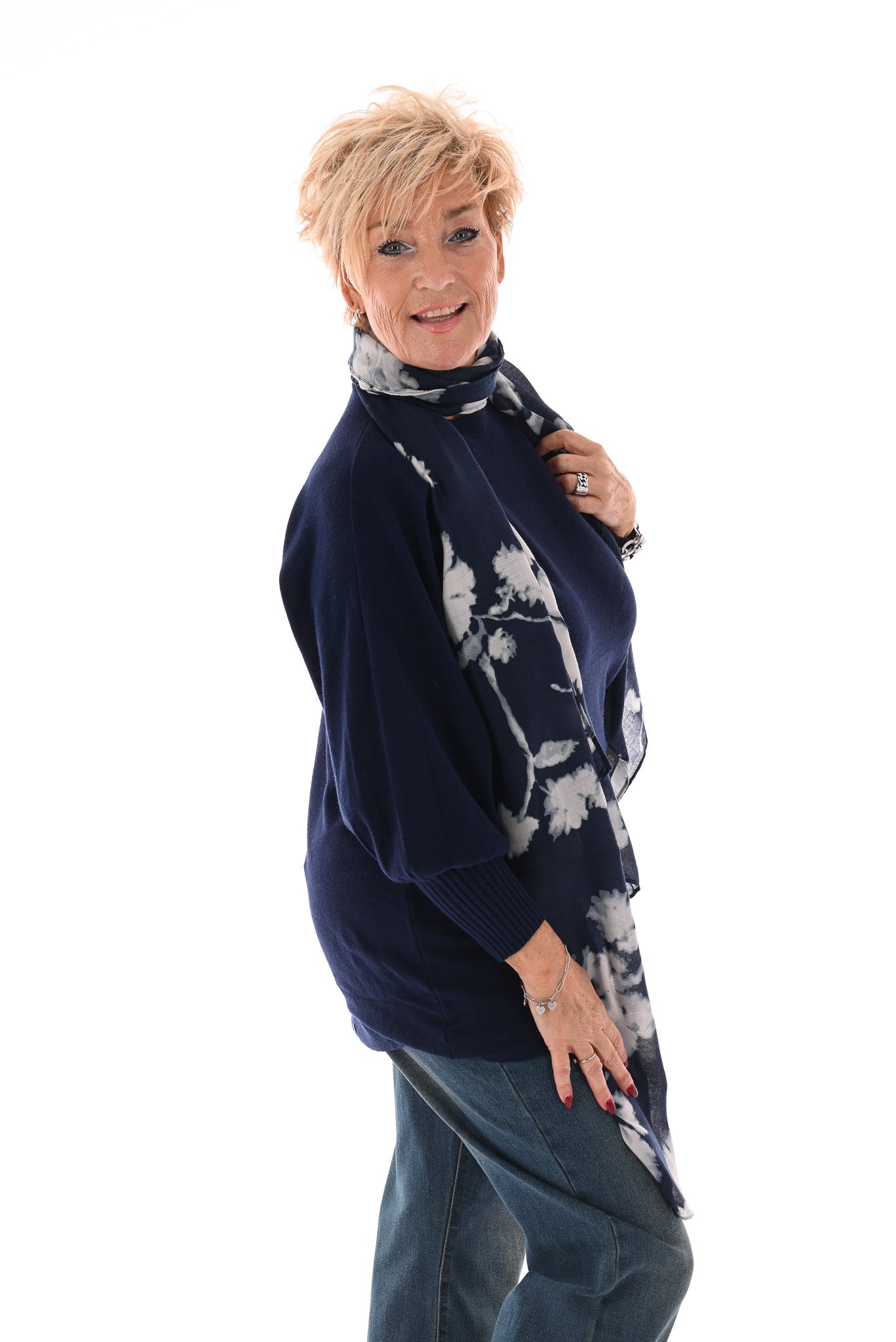 Trui met knoopjes pofmouwen marineblauw