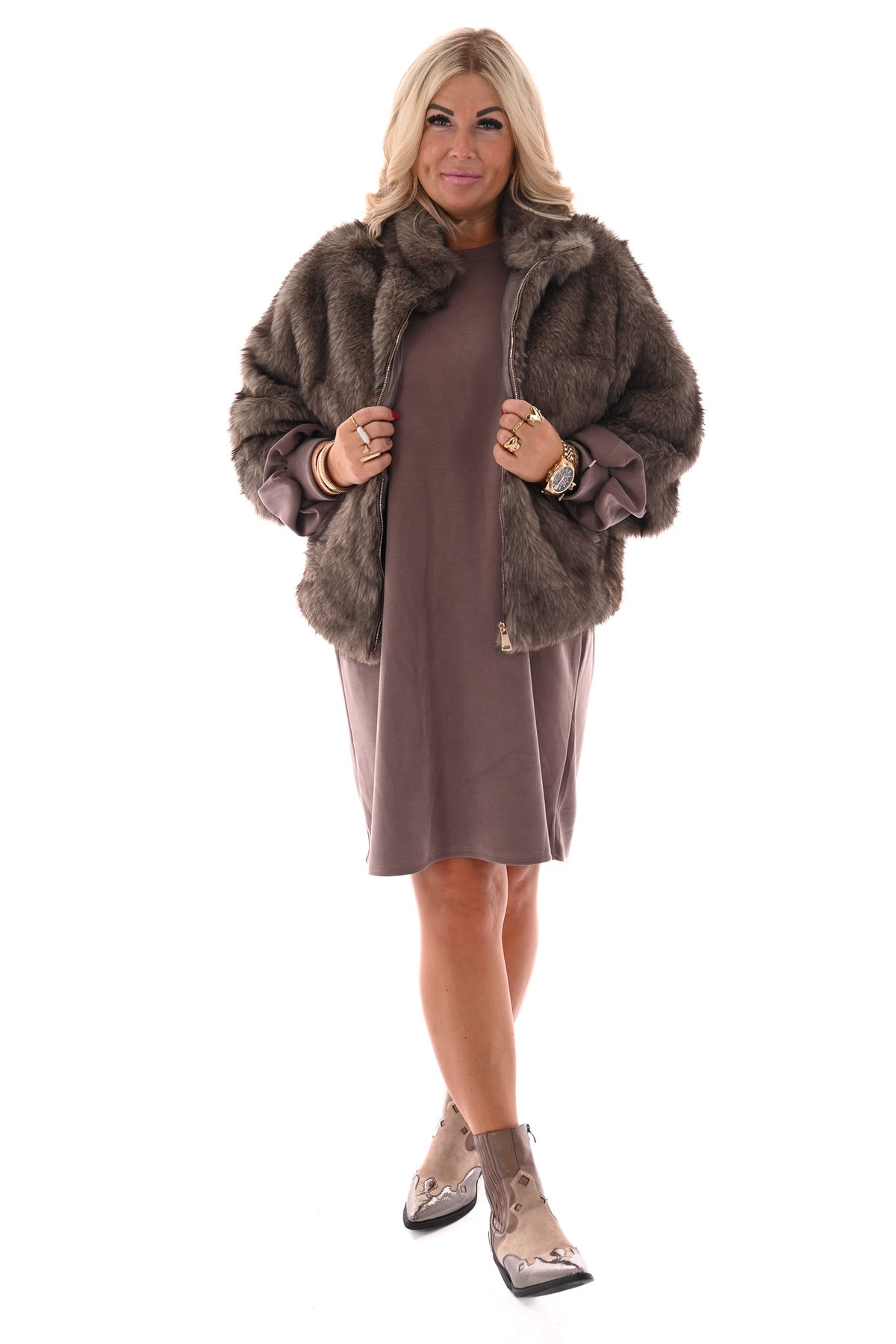 Faux fur jas korte mouwen en opstaande kraag taupe