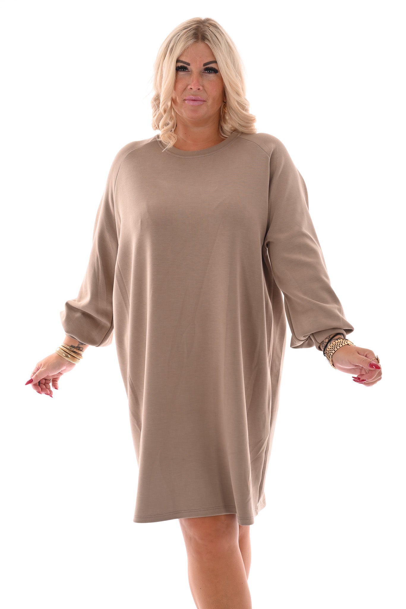 Sweaterdress pofmouwen beige