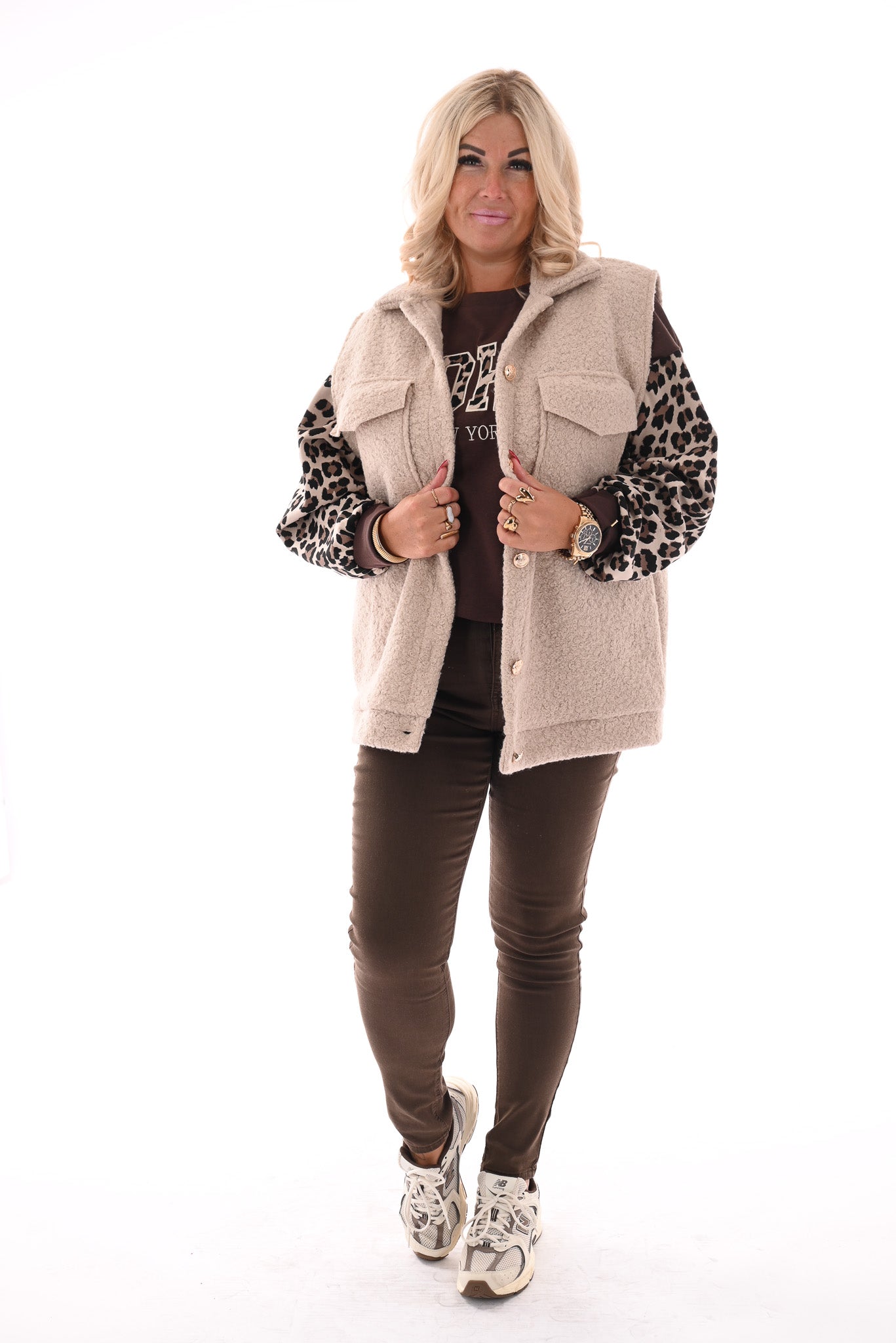Boucle gilet met knopen en zakken beige