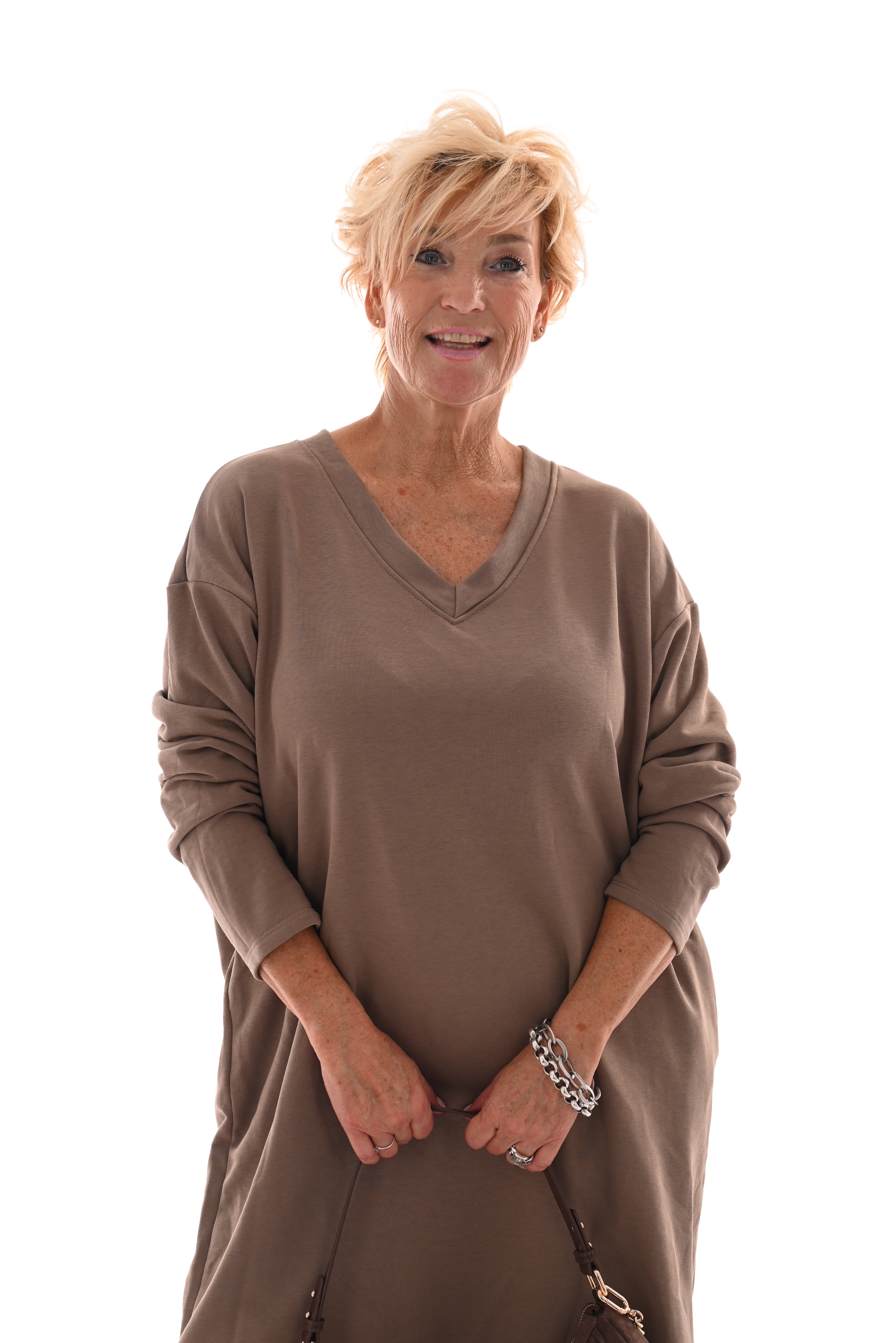 Sweaterdress v-hals uni lichtbruin