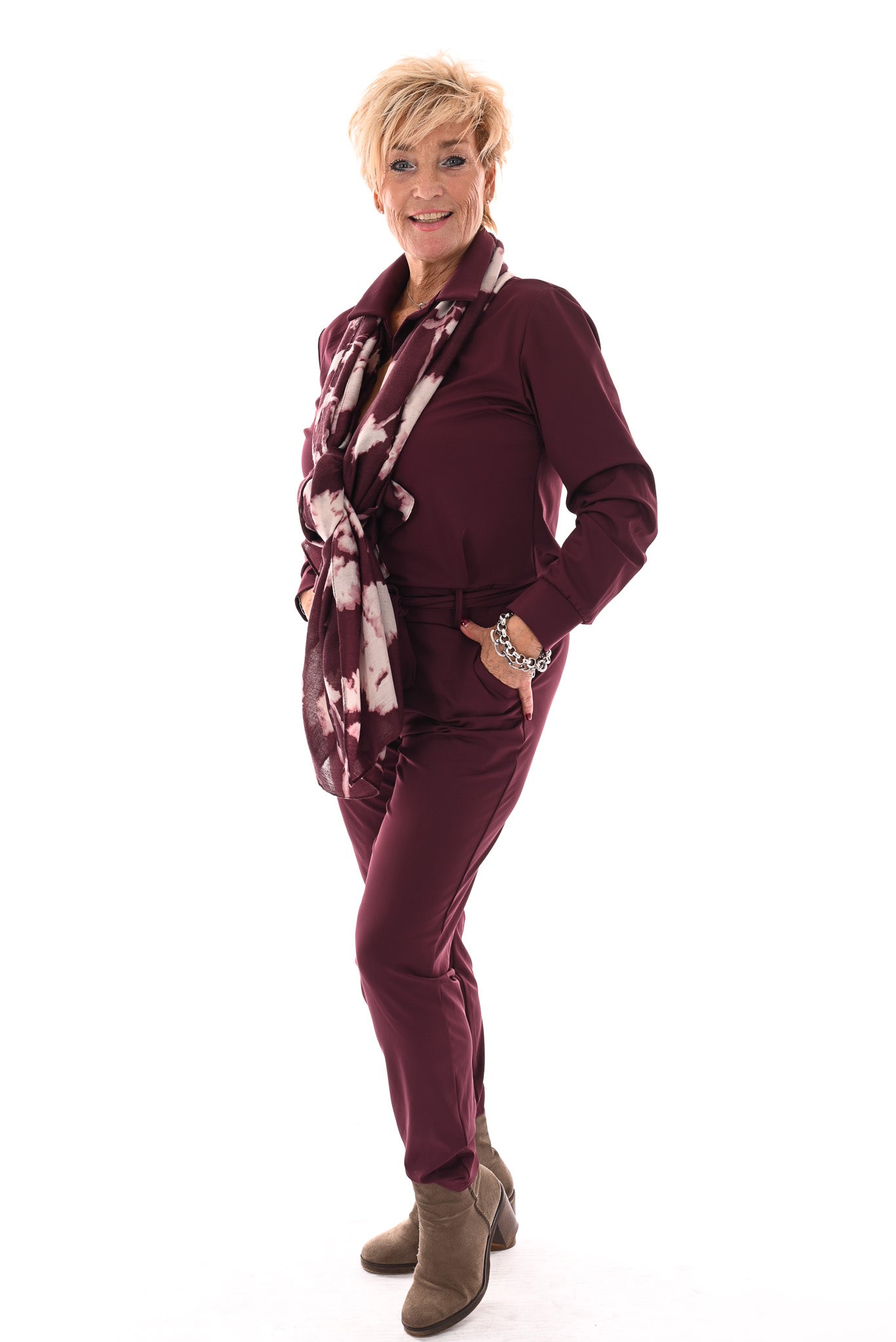 Travel jumpsuit met ceintuur aubergine